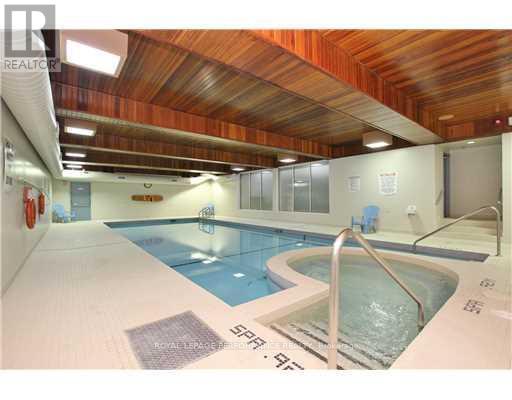 1701 - 470 Laurier Avenue W
