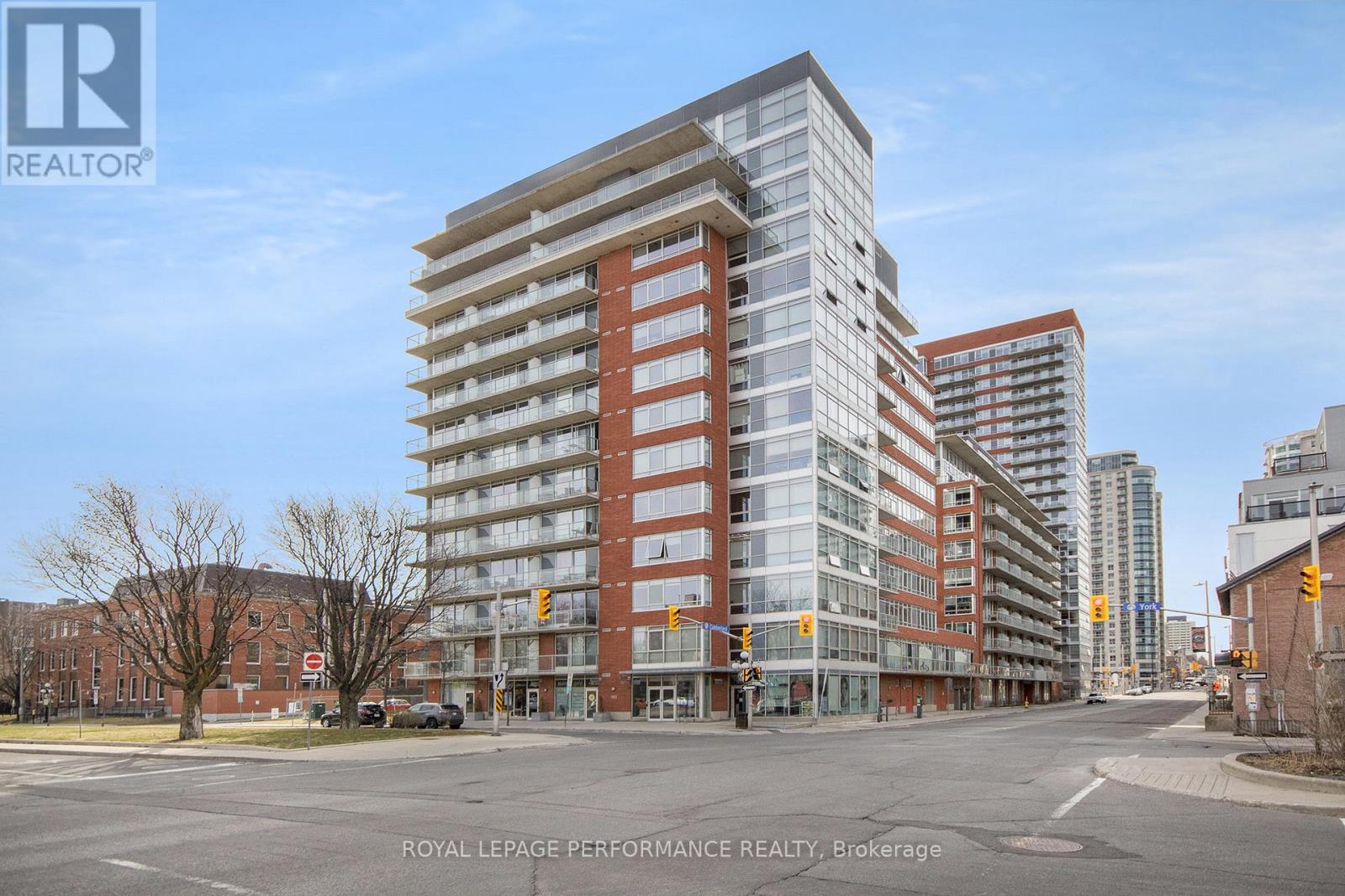 302 - 180 York Street