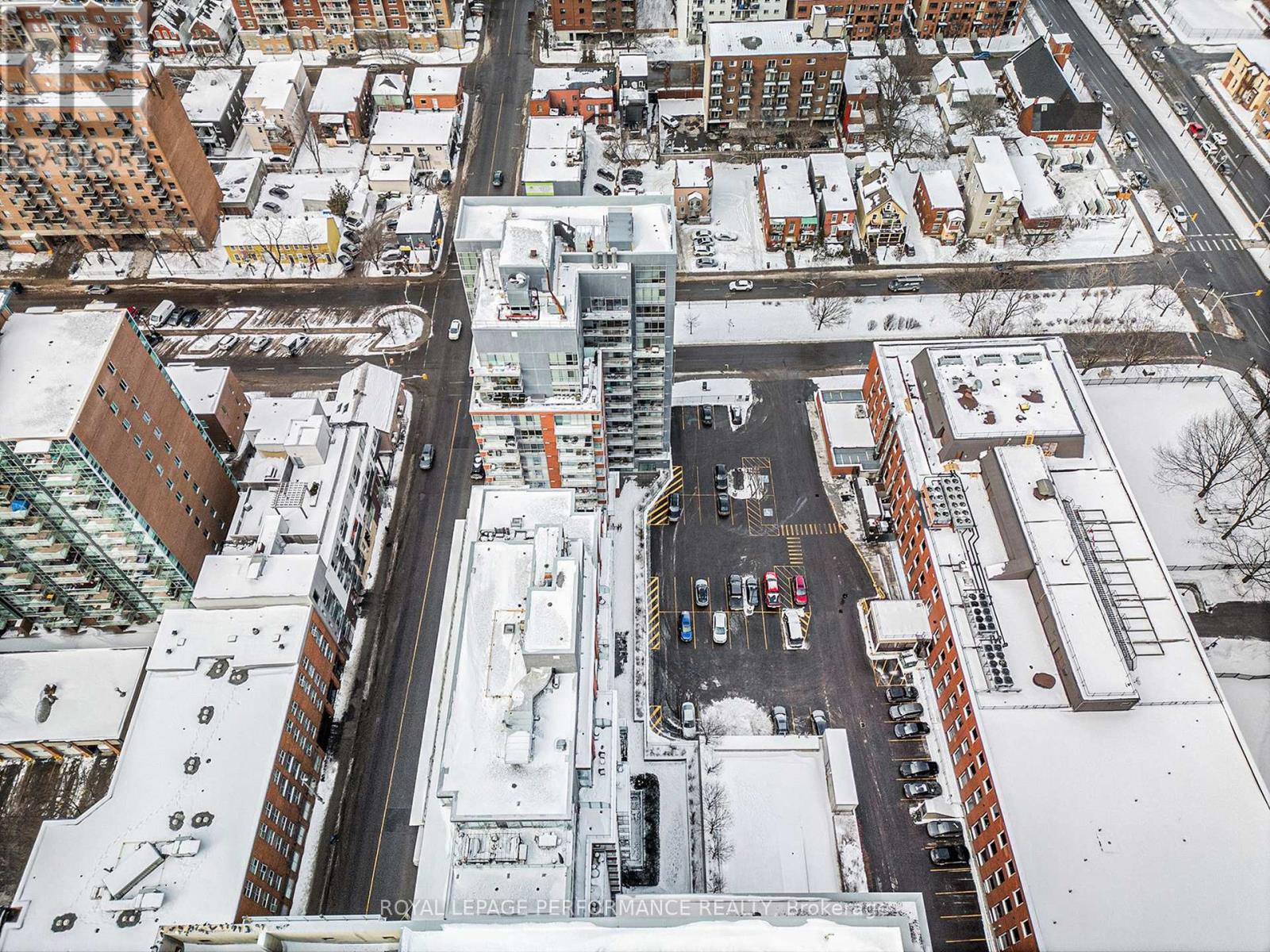 302 - 180 York Street
