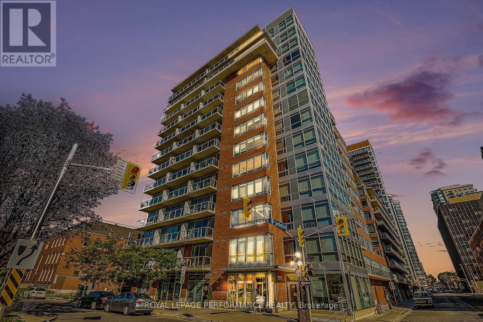 302 - 180 York Street
