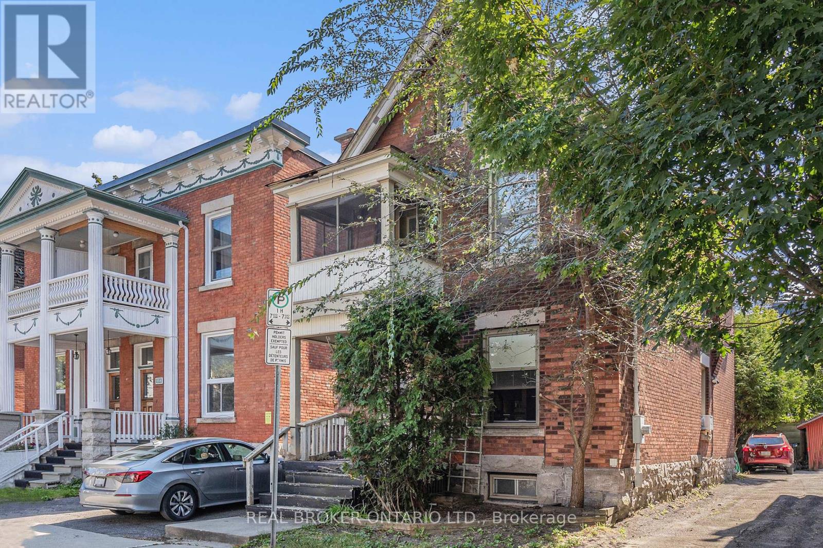 120 Waverley Street