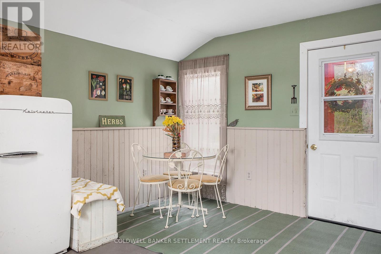 2296 South Lavant Road