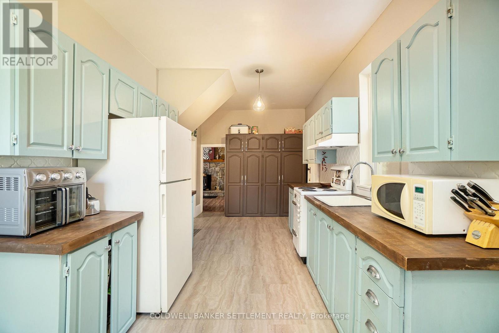2296 South Lavant Road