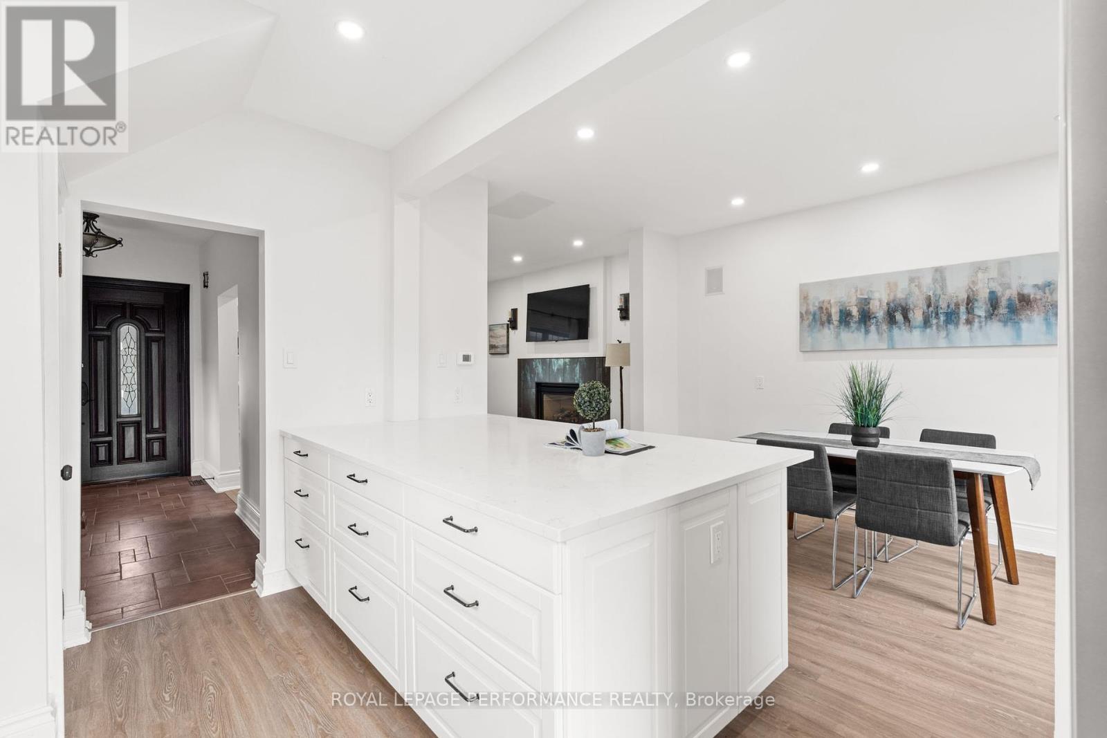 45 Hampton Avenue