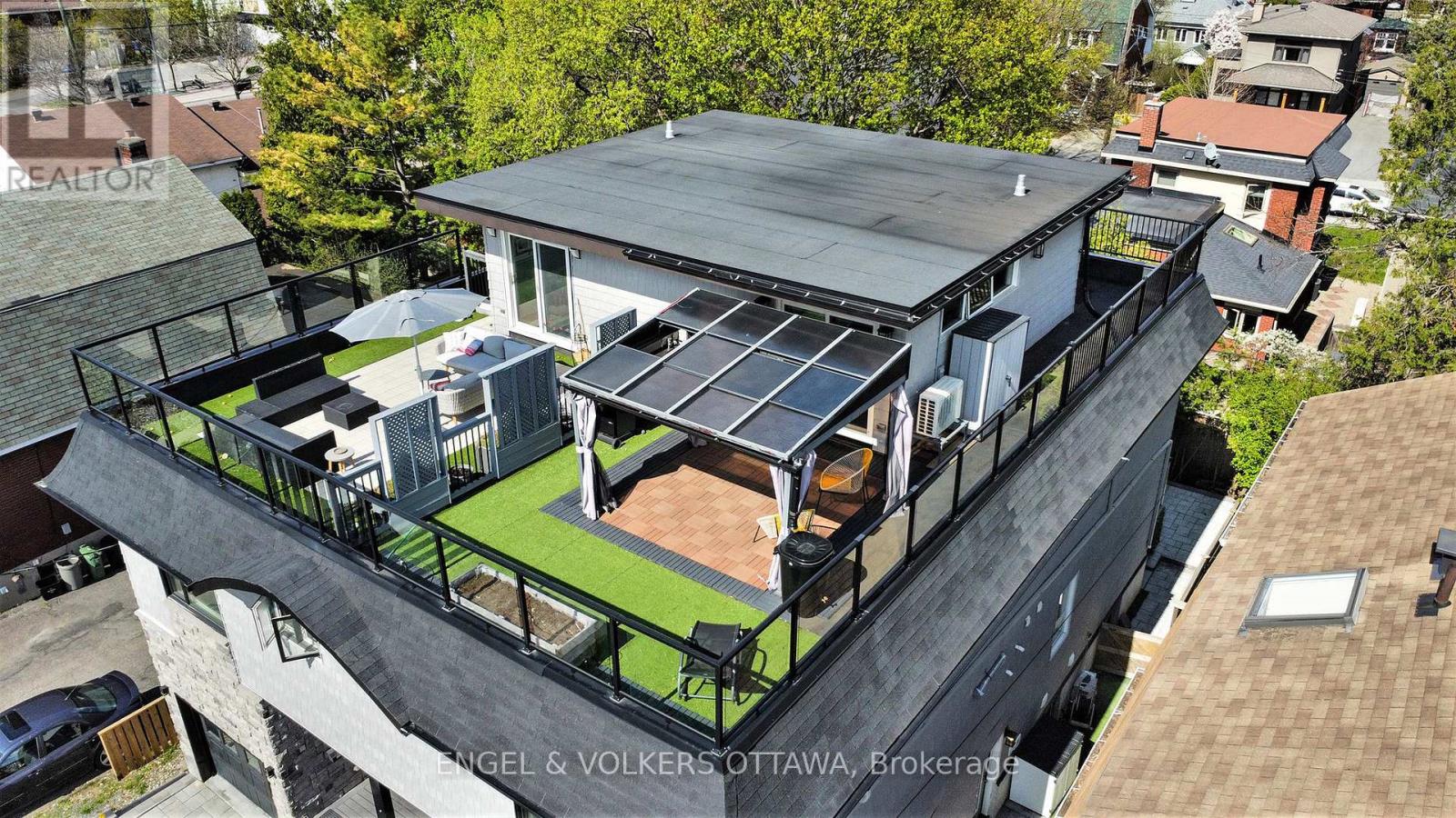15 Granville Avenue