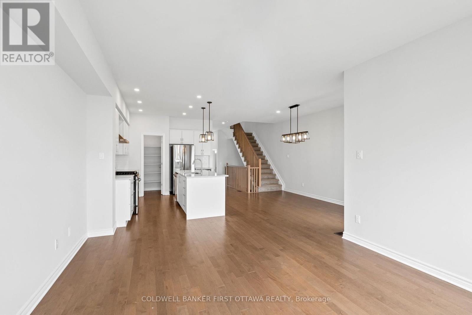 47 Salamander Way
