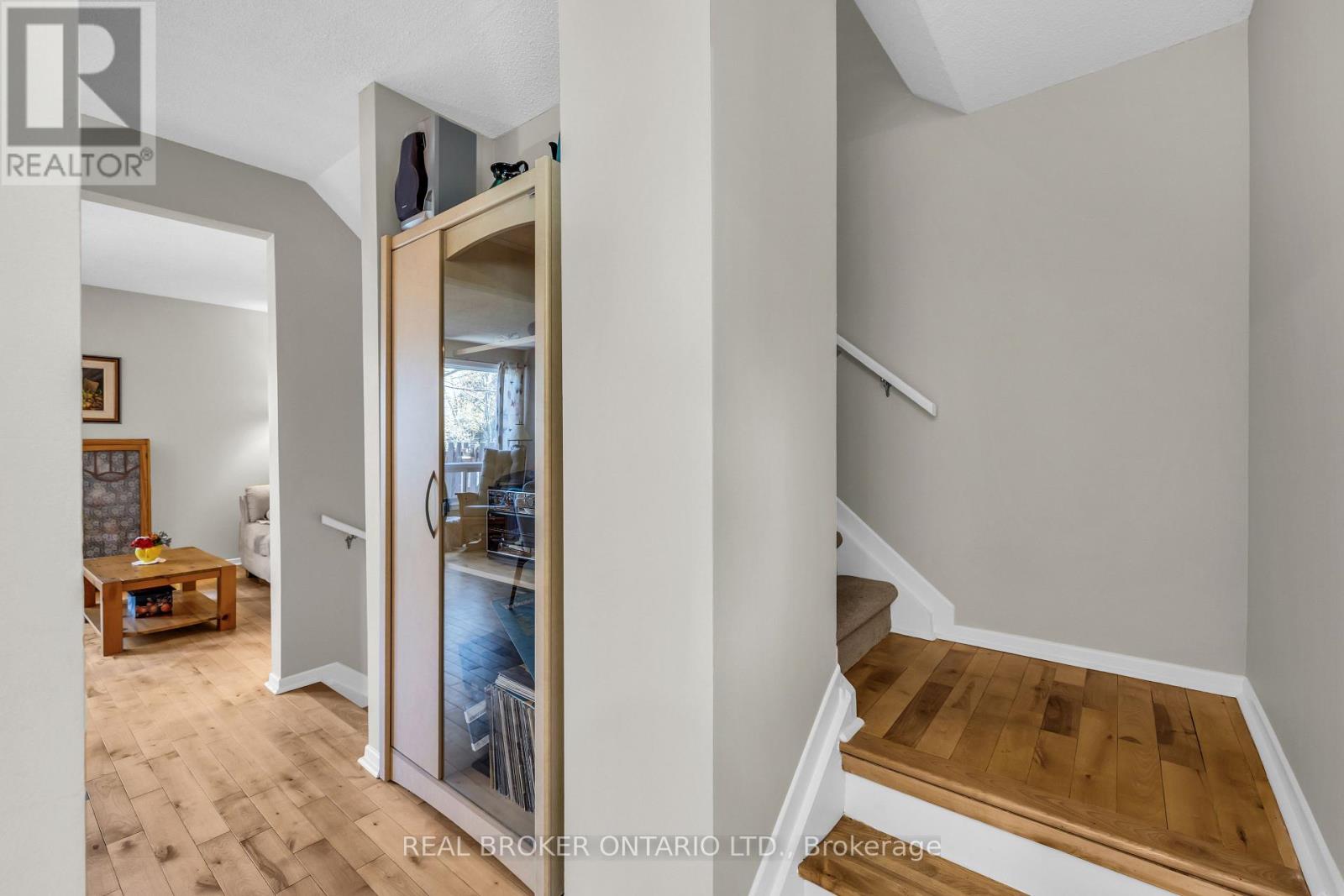 138 Mcclintock Way