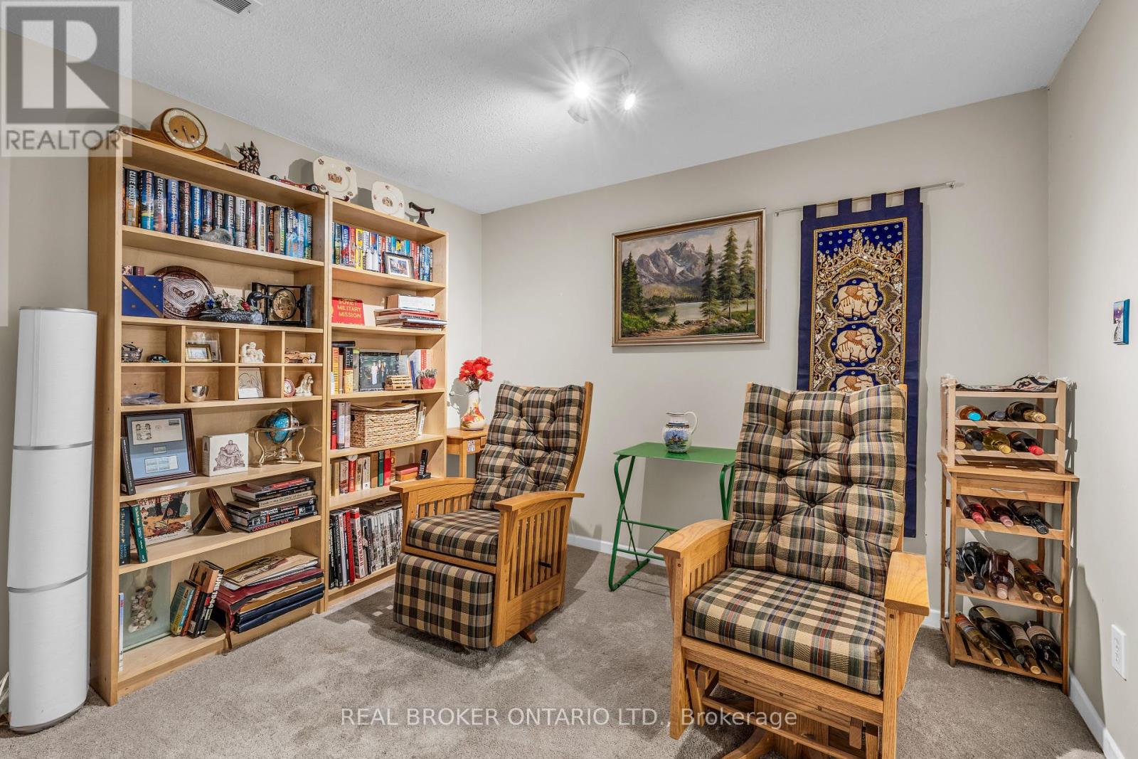 138 Mcclintock Way