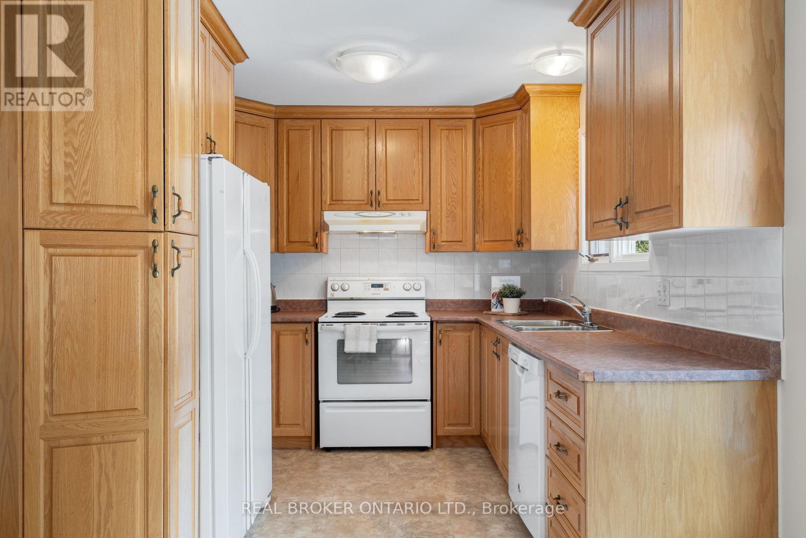 127 Chimo Drive