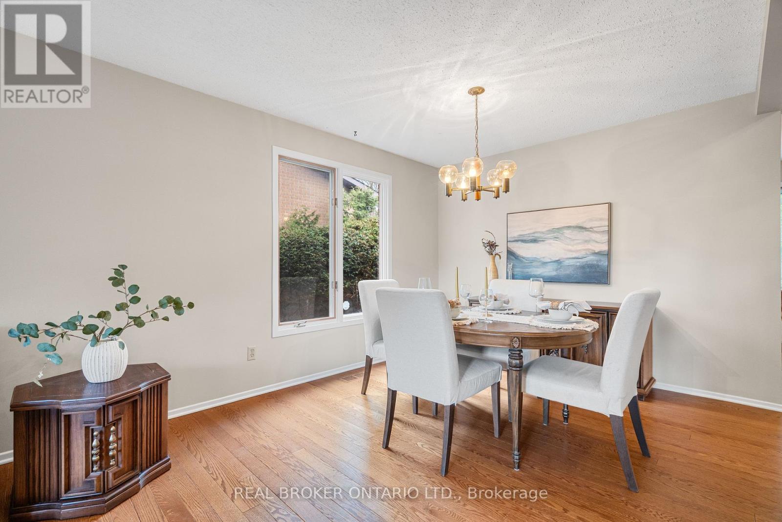 127 Chimo Drive