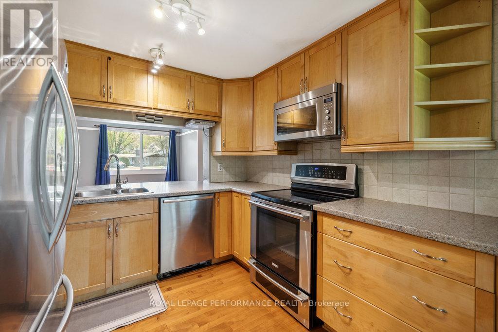 2045 Deerhurst Court