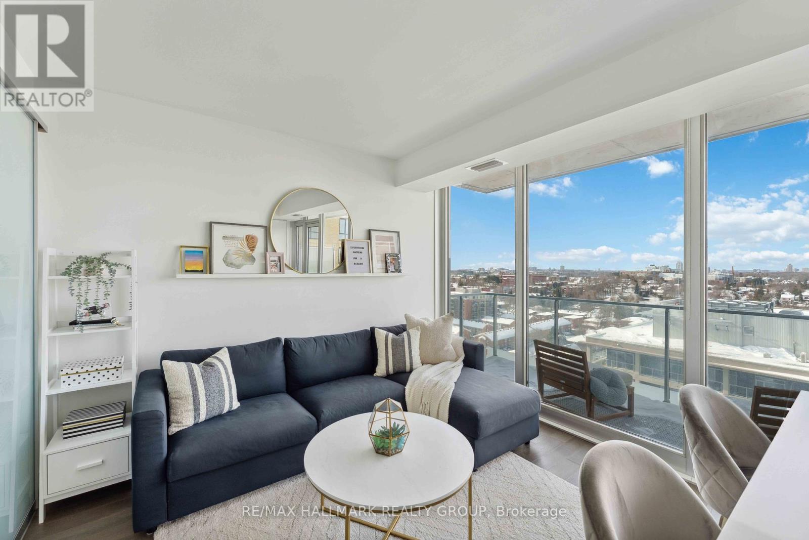 1602 - 111 Champagne Avenue