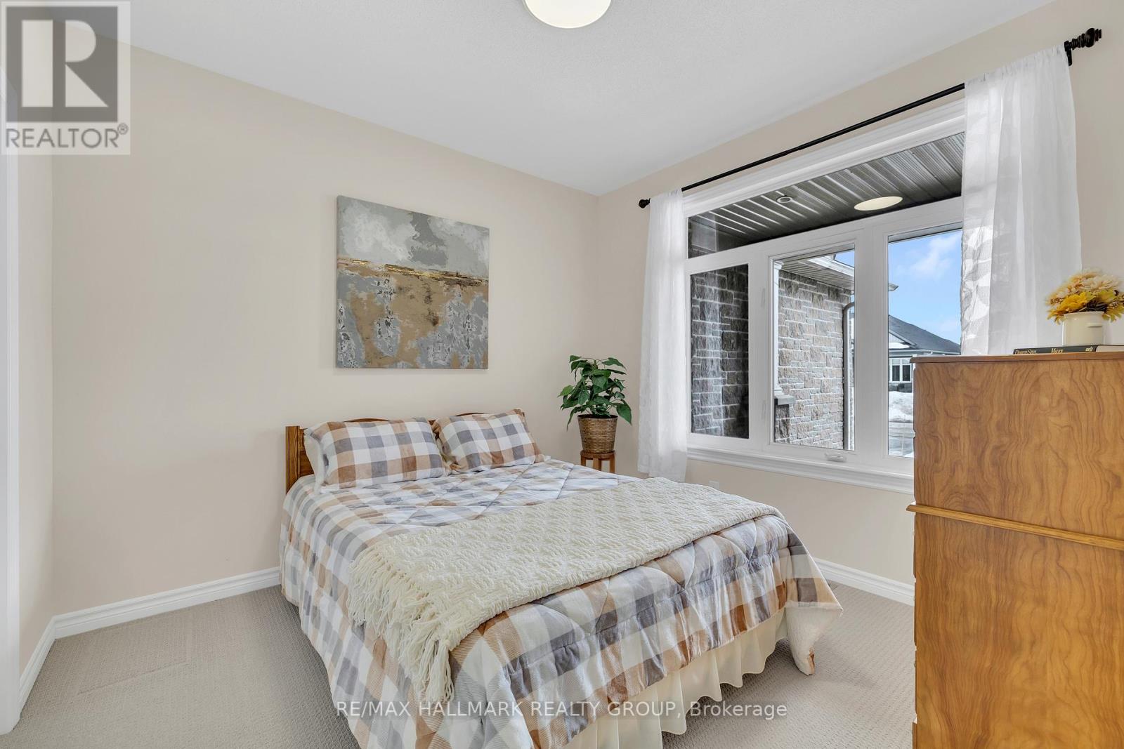 251 Royal Landing Gate