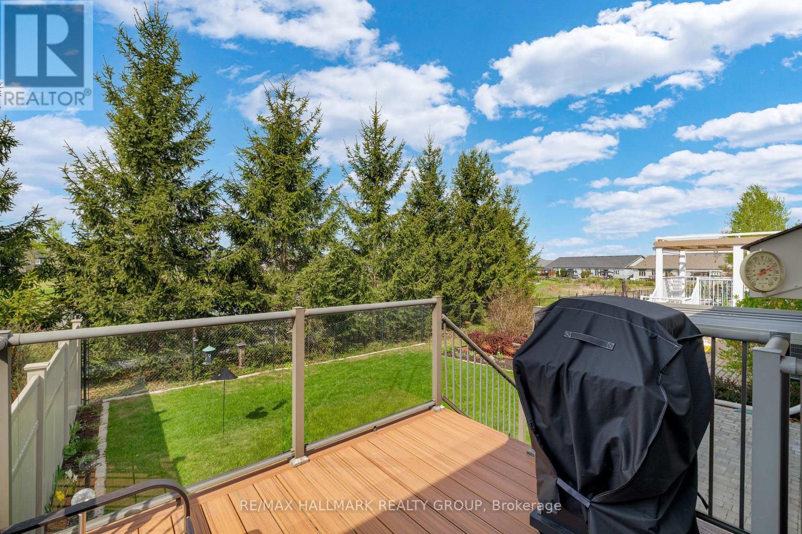 251 Royal Landing Gate