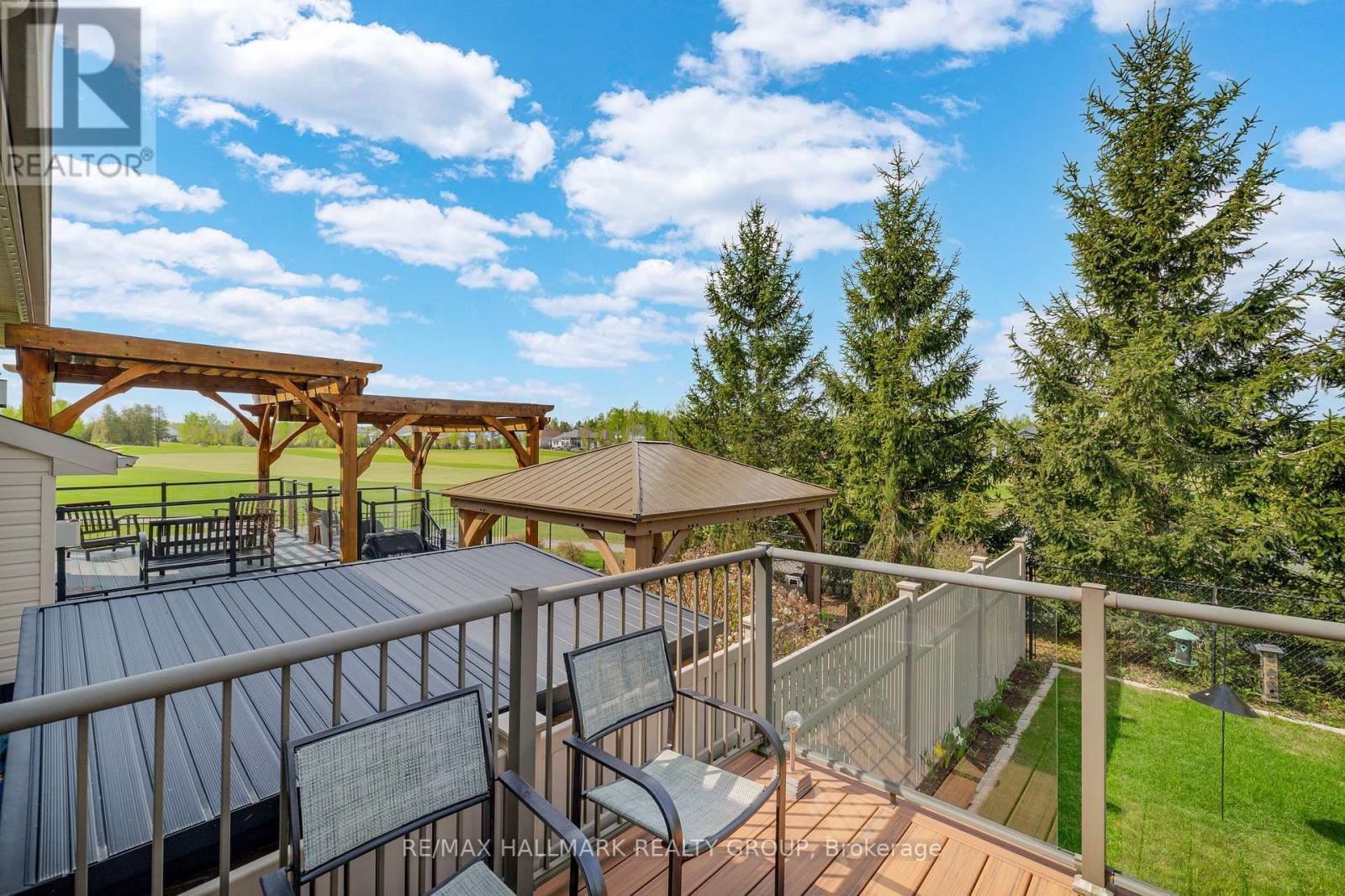 251 Royal Landing Gate