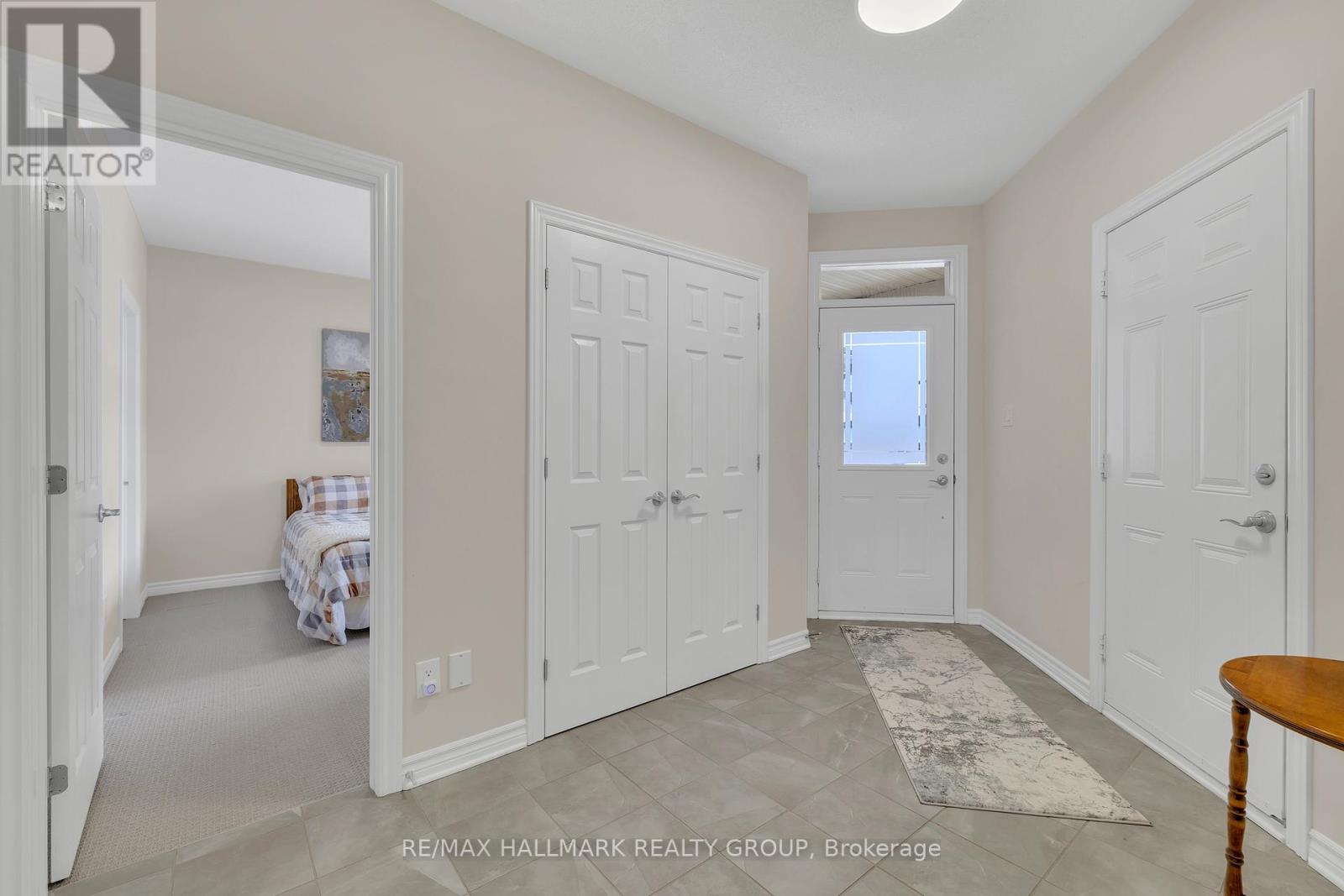 251 Royal Landing Gate