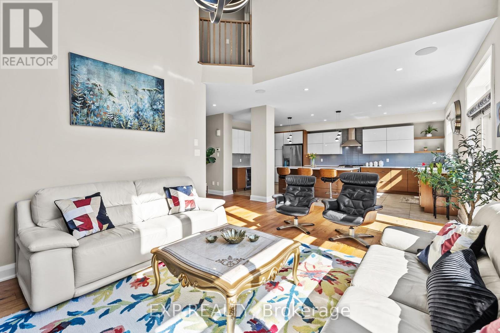 320 Serenade Crescent