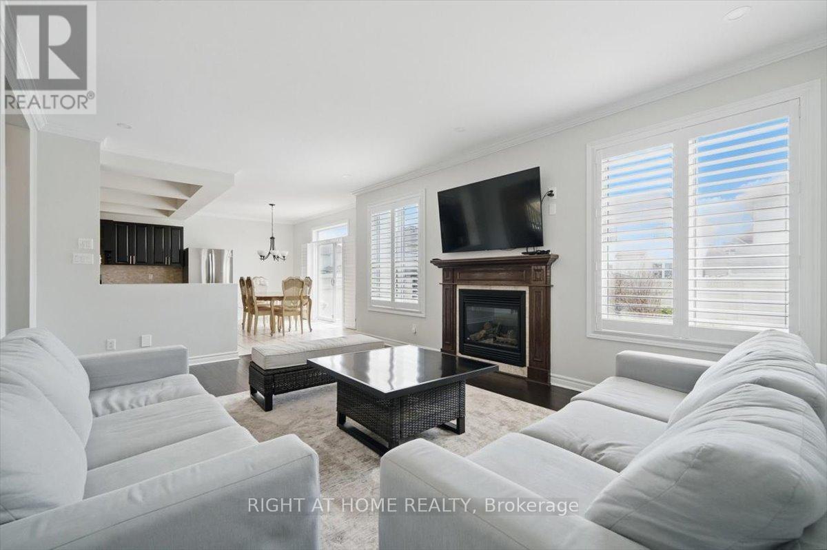 228 Wildcliff Way