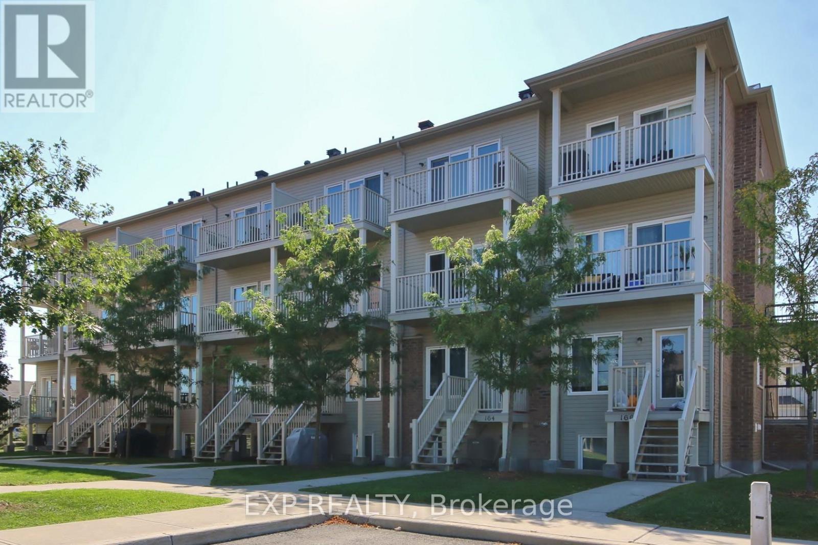 162 Urbancrest Private