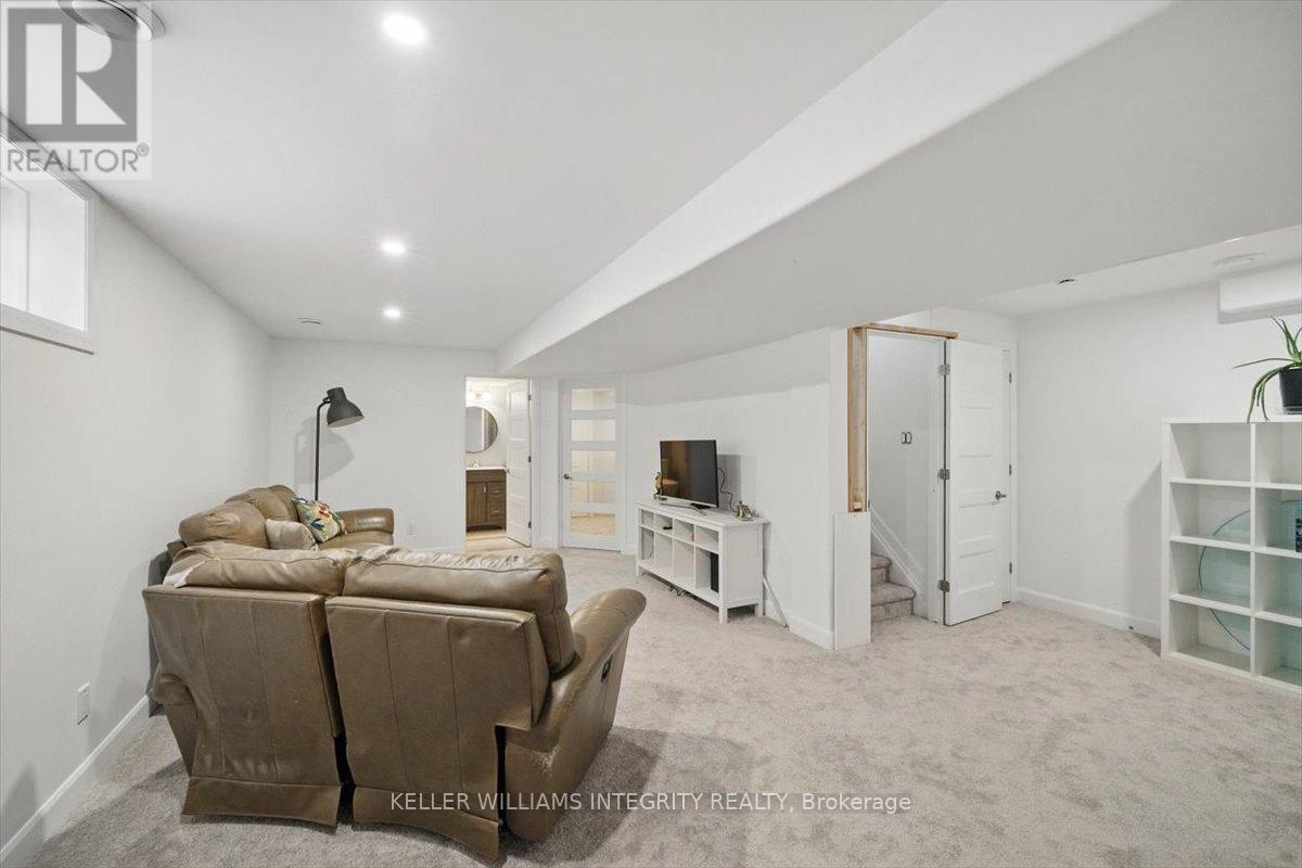 74 Cobblestone Drive