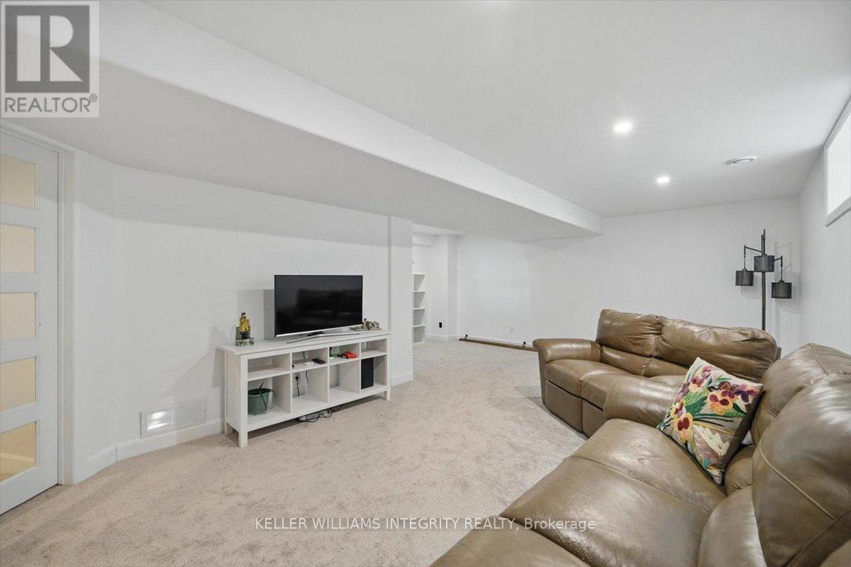 74 Cobblestone Drive