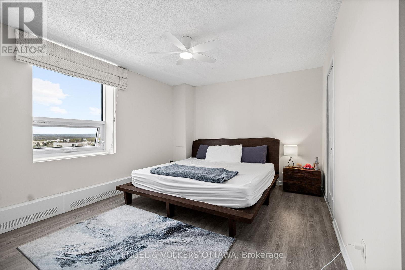 1404 - 665 Bathgate Drive