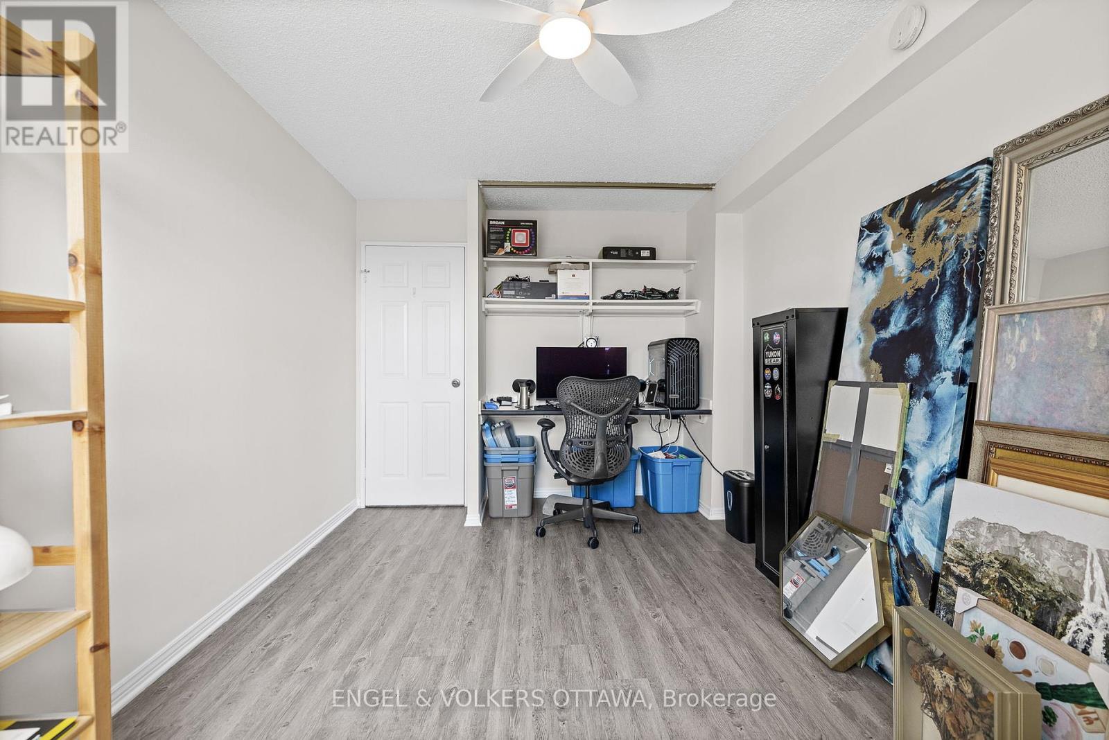 1404 - 665 Bathgate Drive