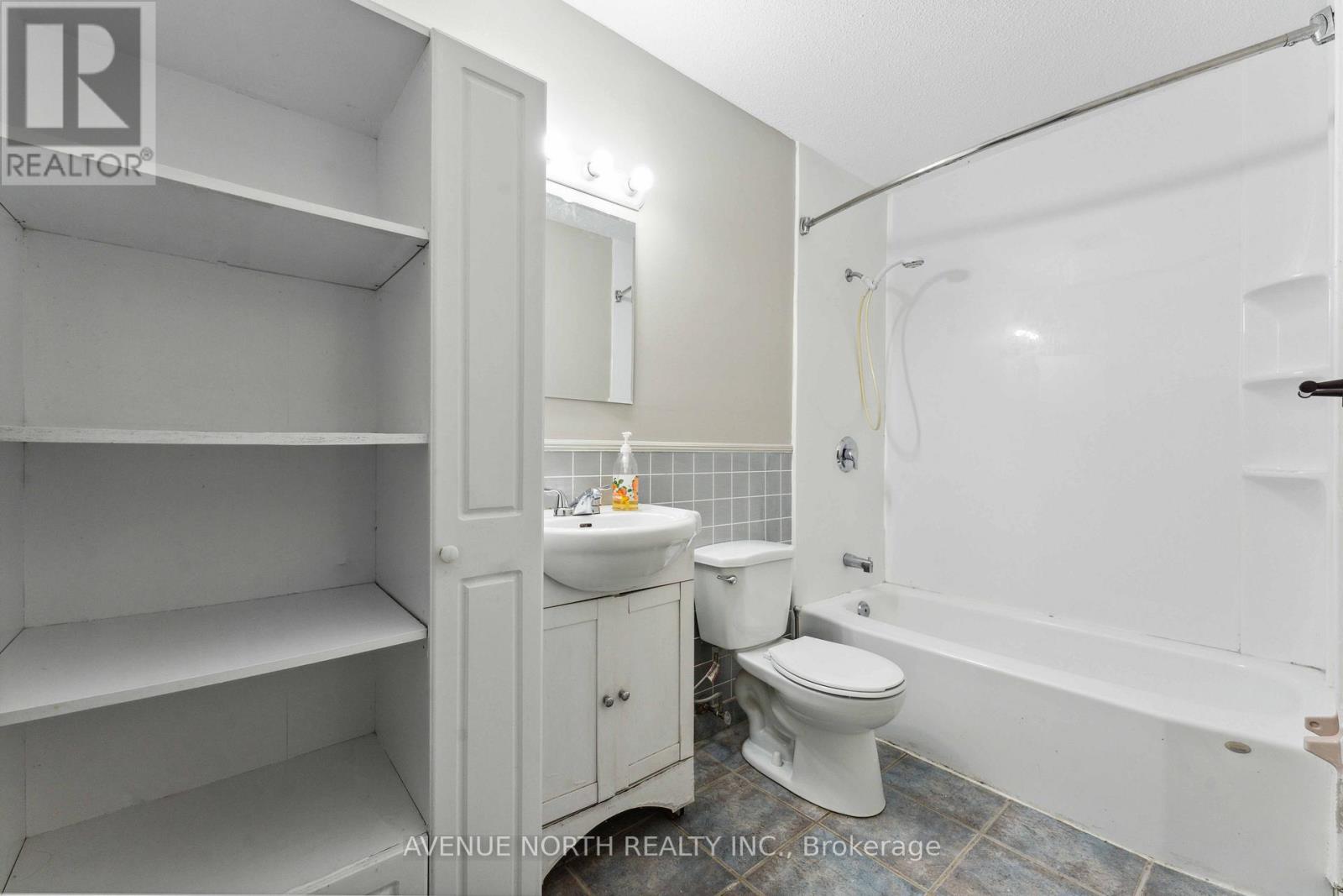 34j - 1958 Jasmine Crescent
