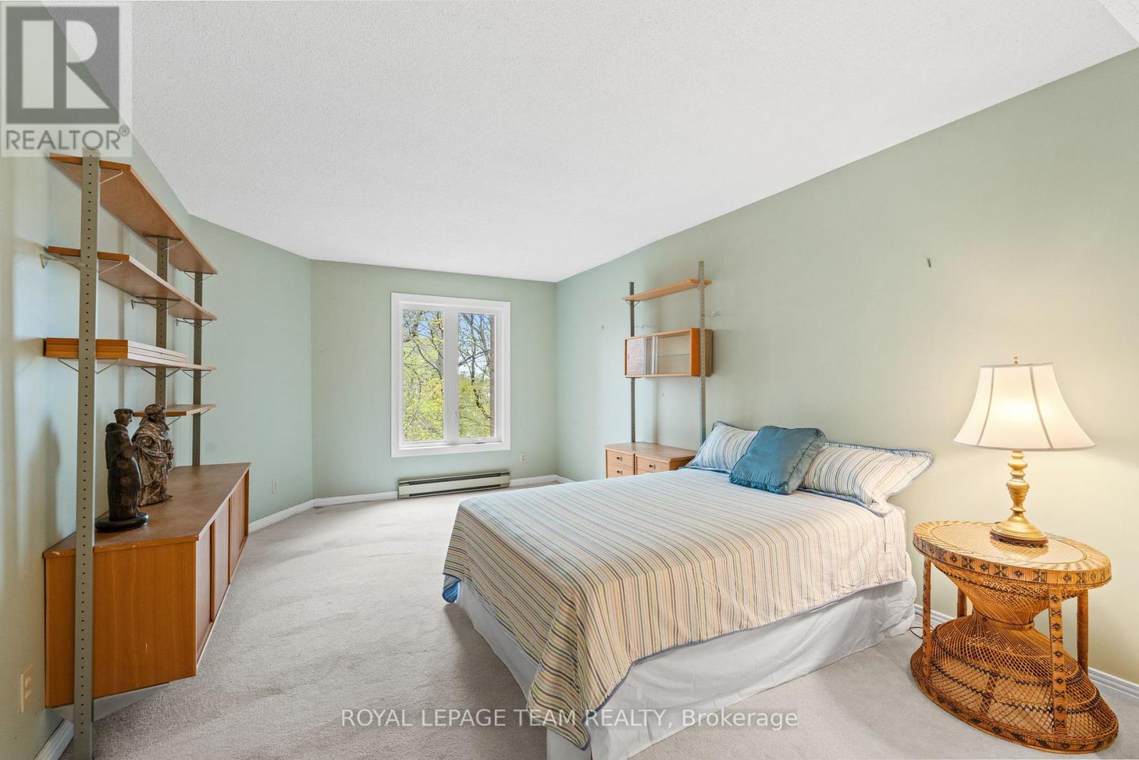 11 - 253 Botanica Private