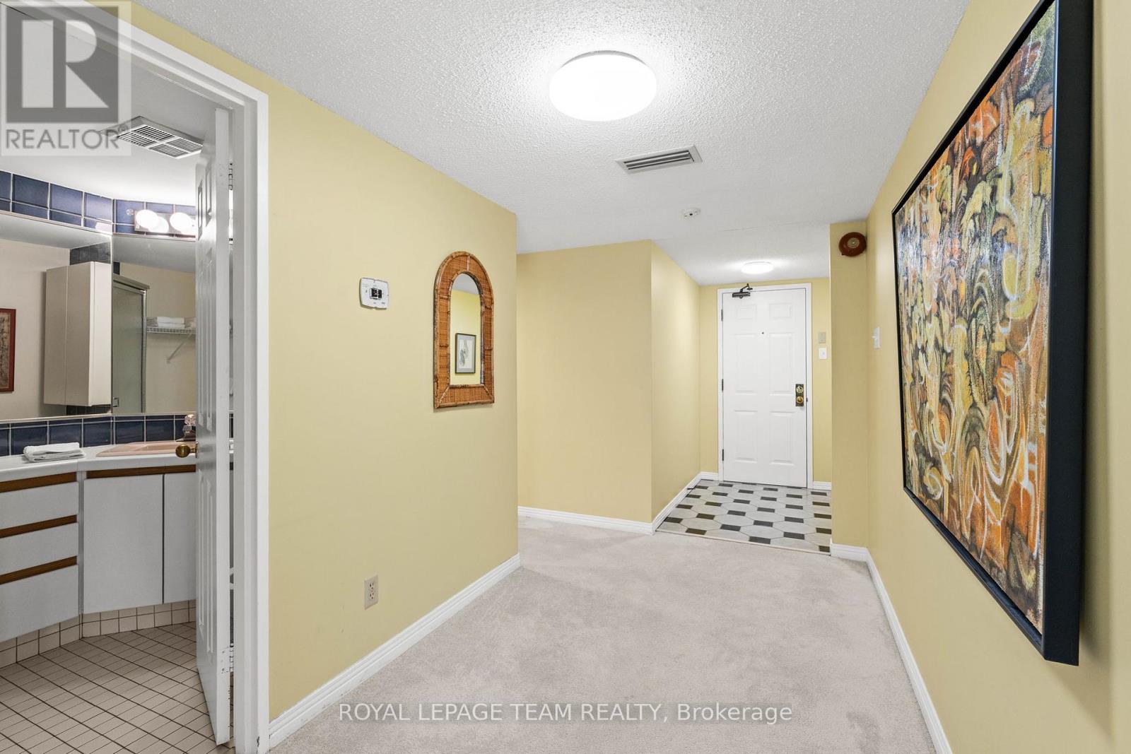 11 - 253 Botanica Private