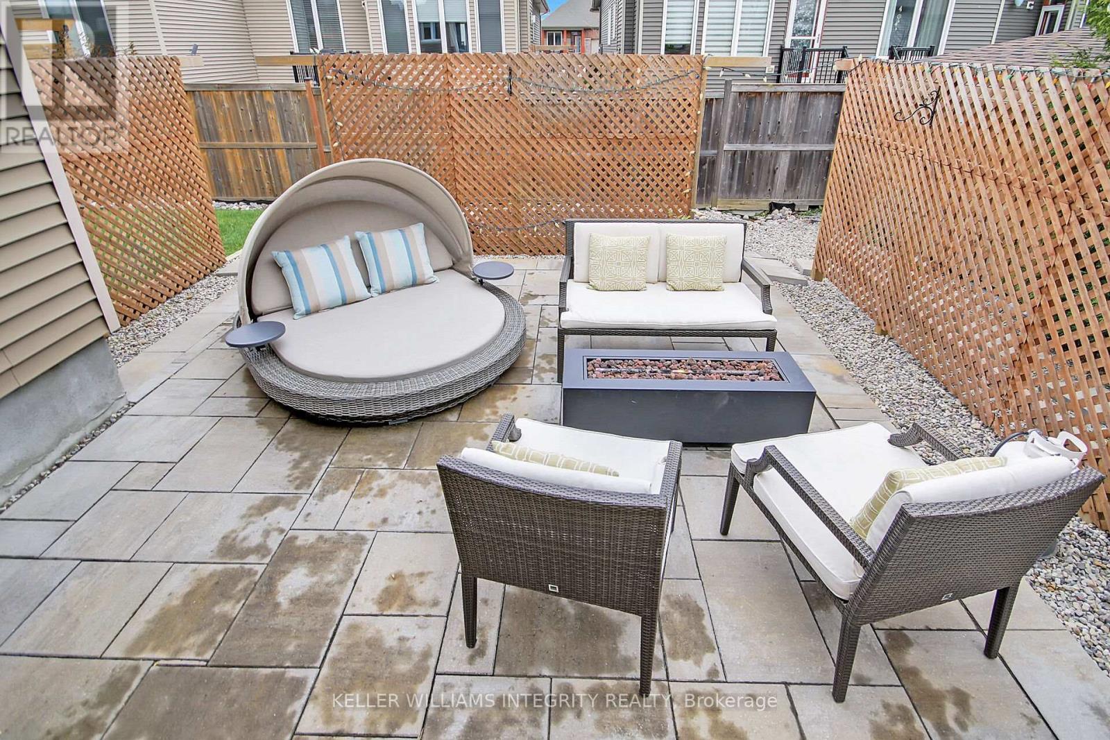 15 York Crossing