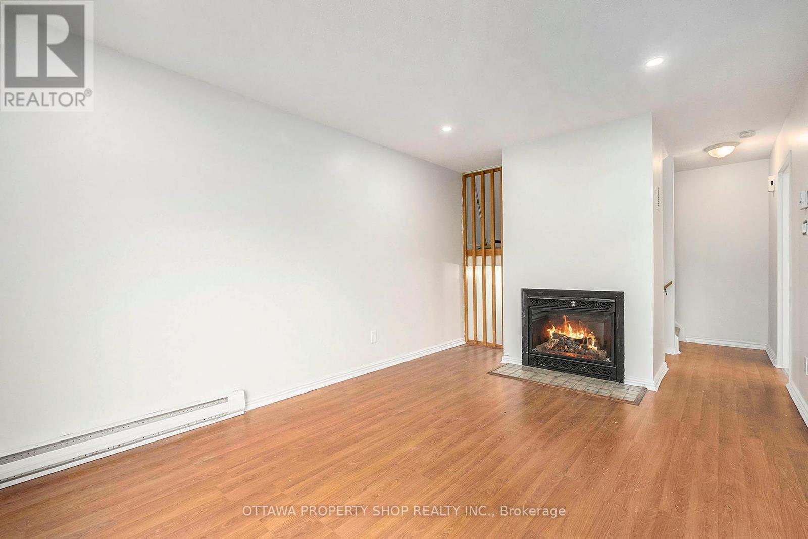 185 - 825 Cahill Drive W