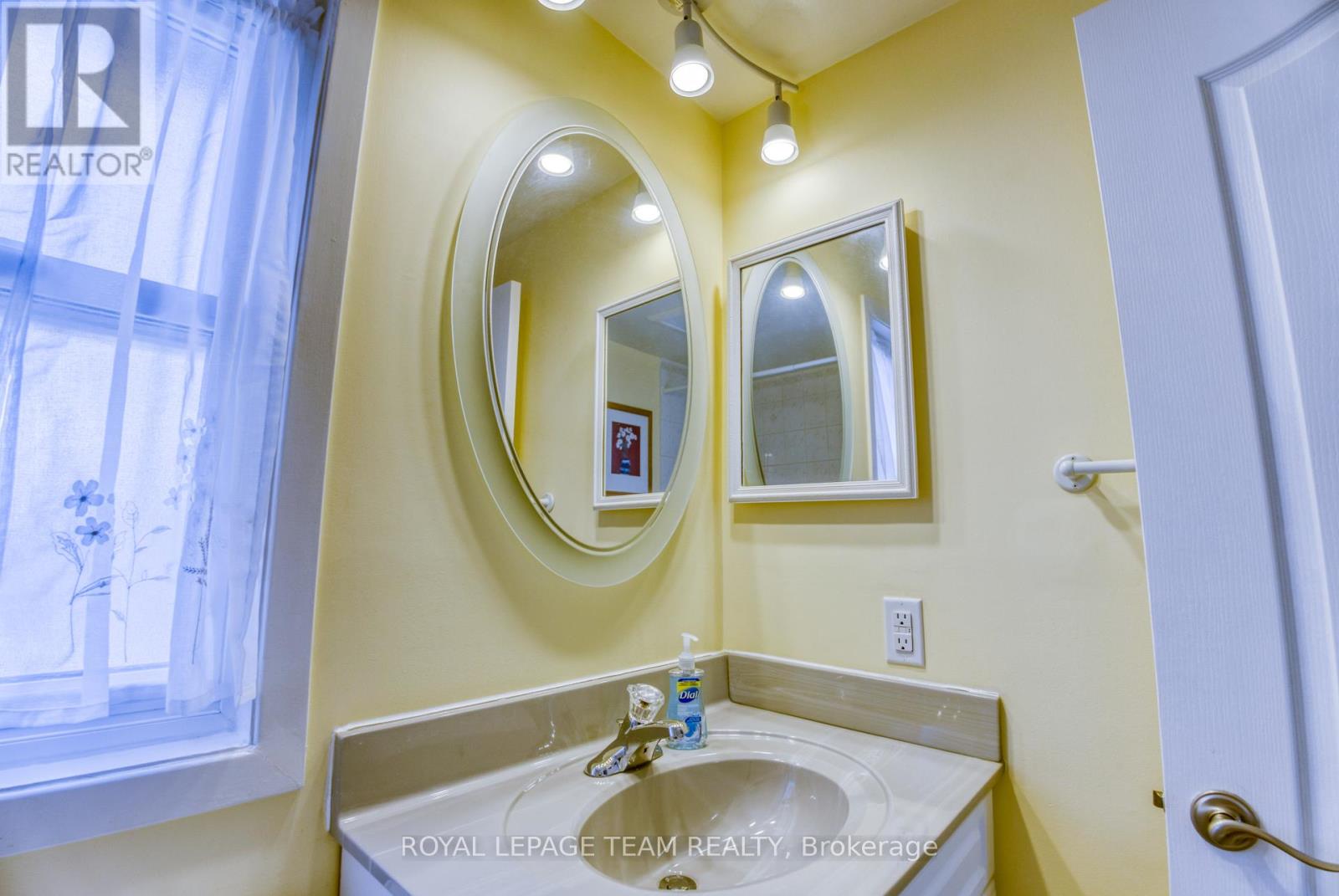 23 Tulane Crescent