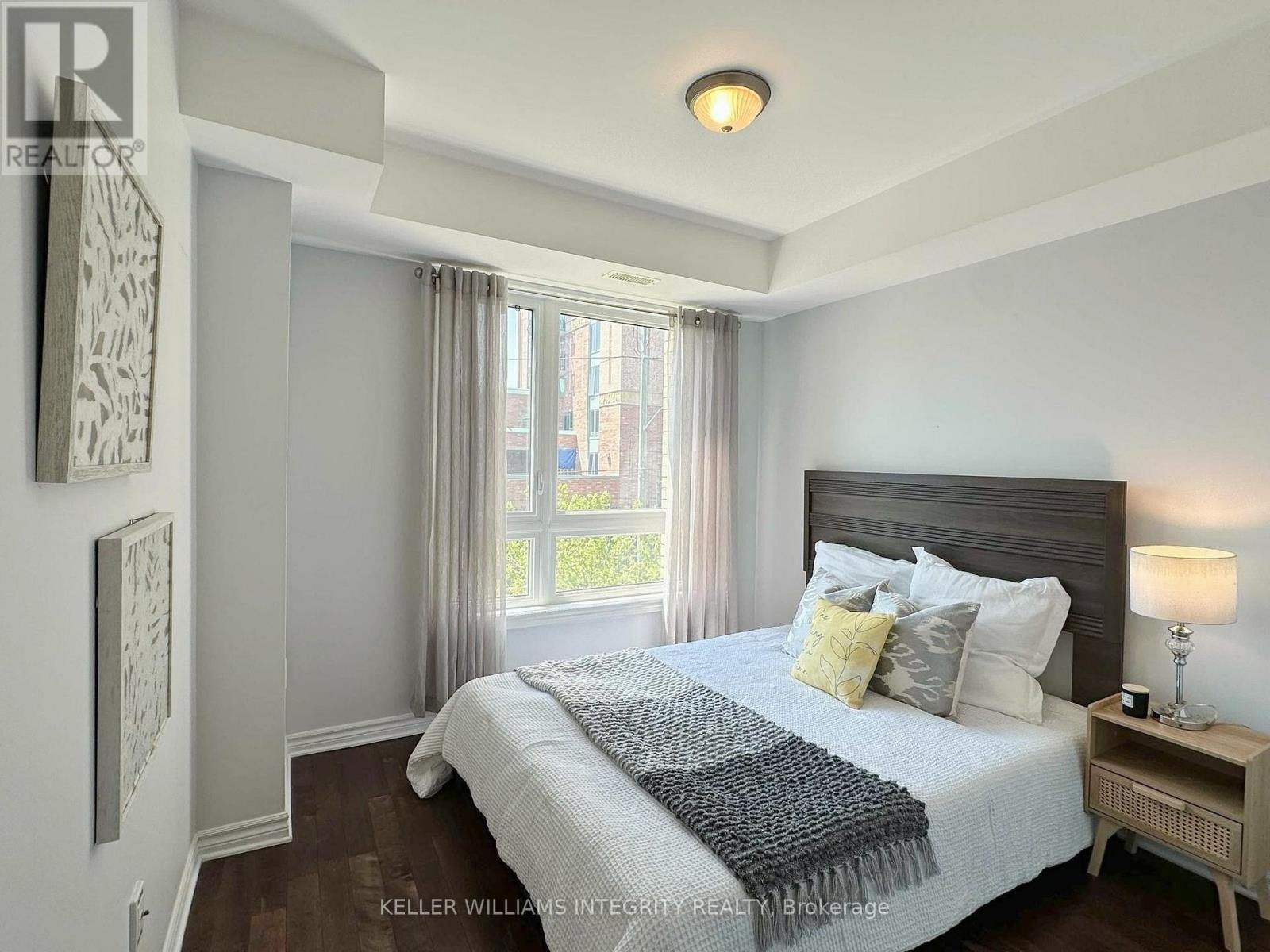 320 - 429 Kent Street