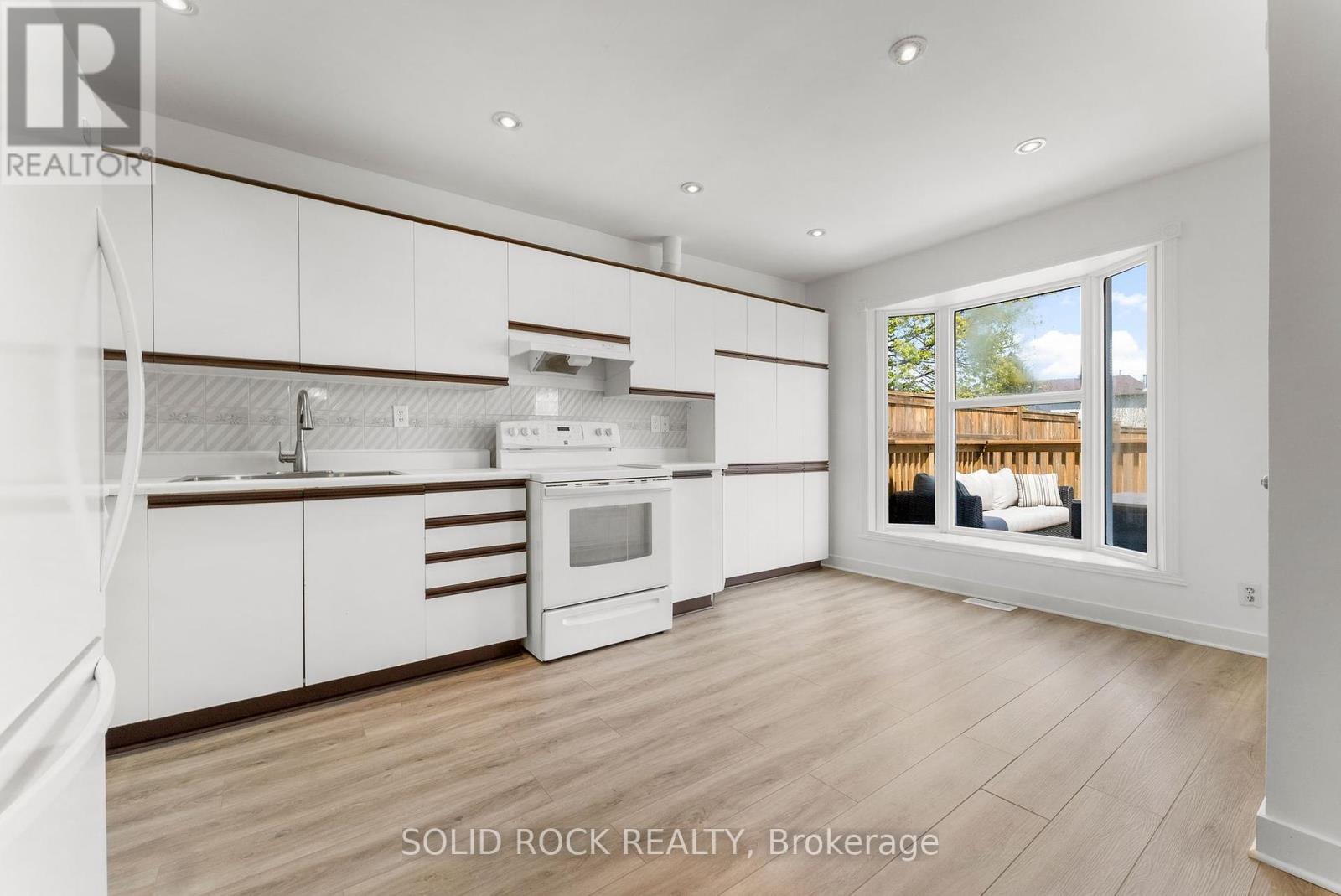 316 Singleton Way