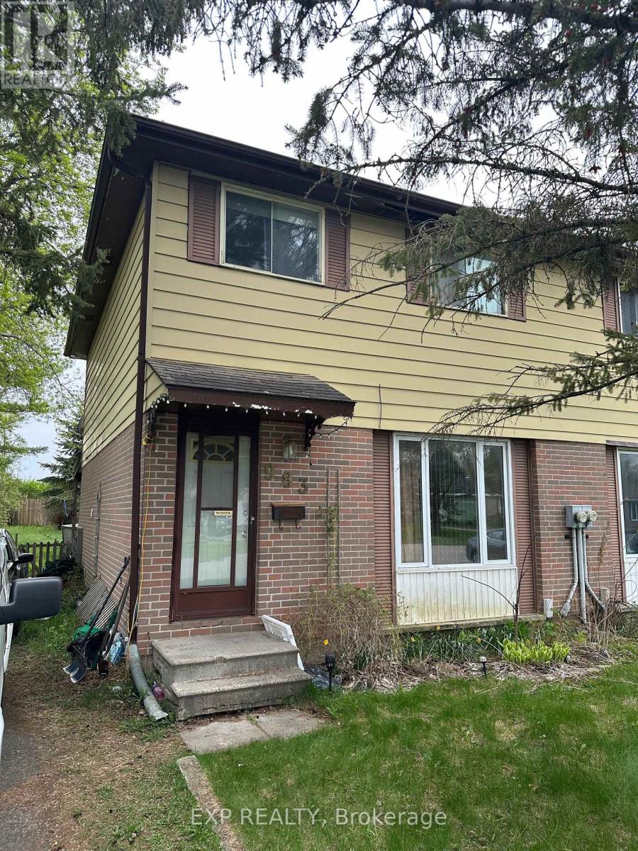 983 Mackenzie Road