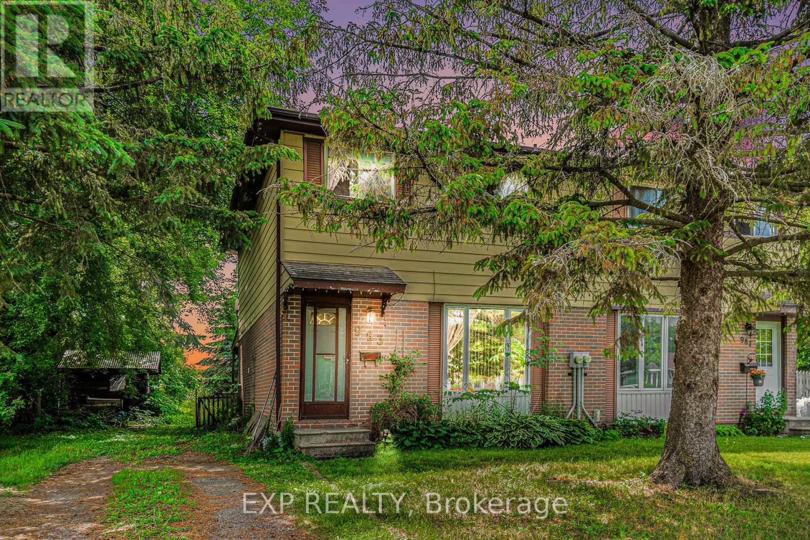 983 Mackenzie Road