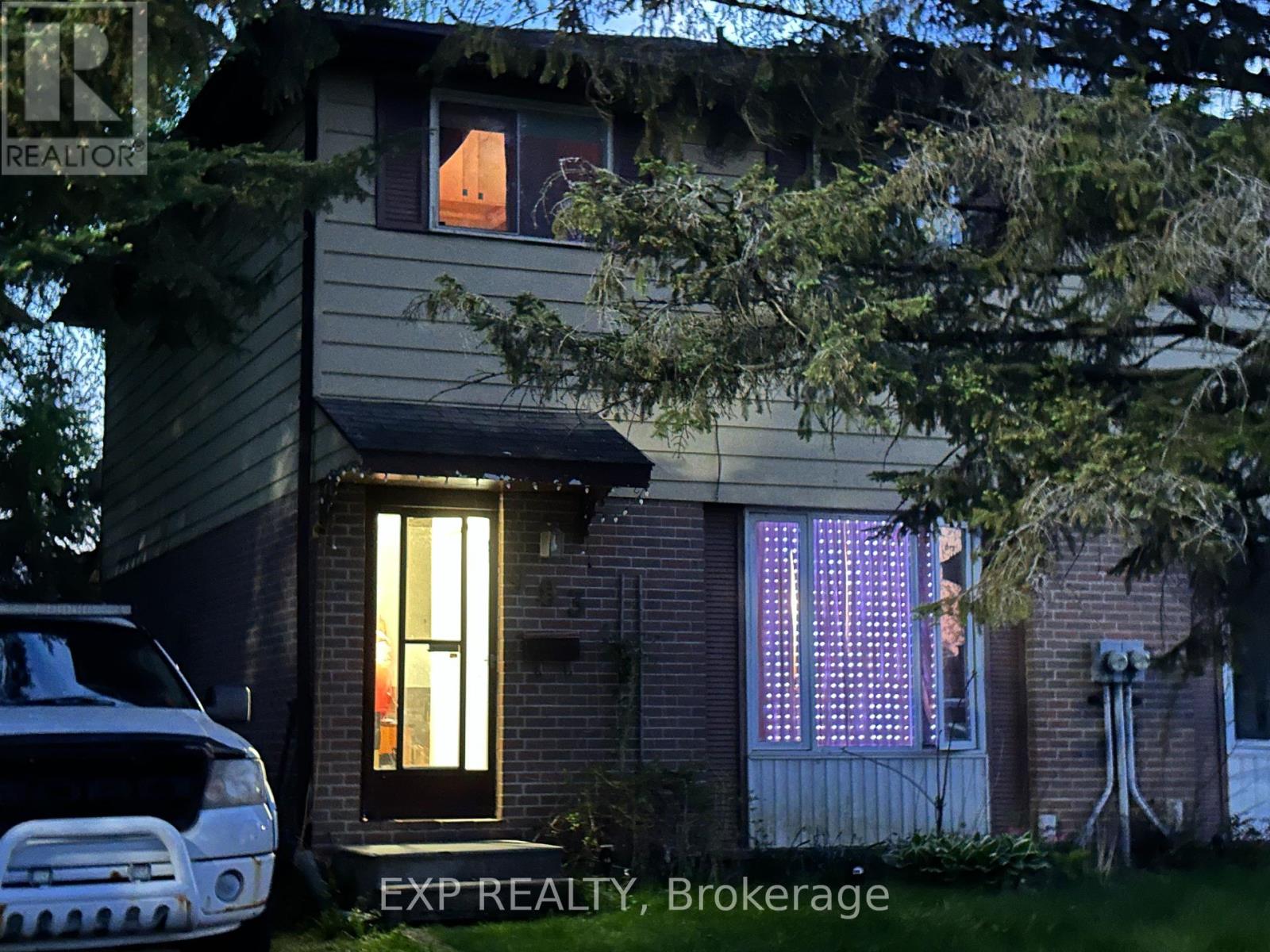 983 Mackenzie Road