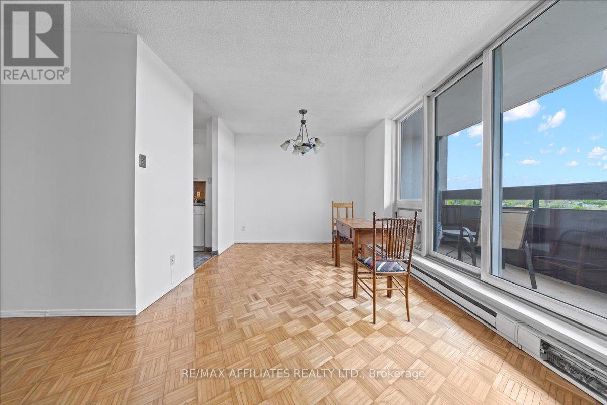 706 - 2000 Jasmine Crescent