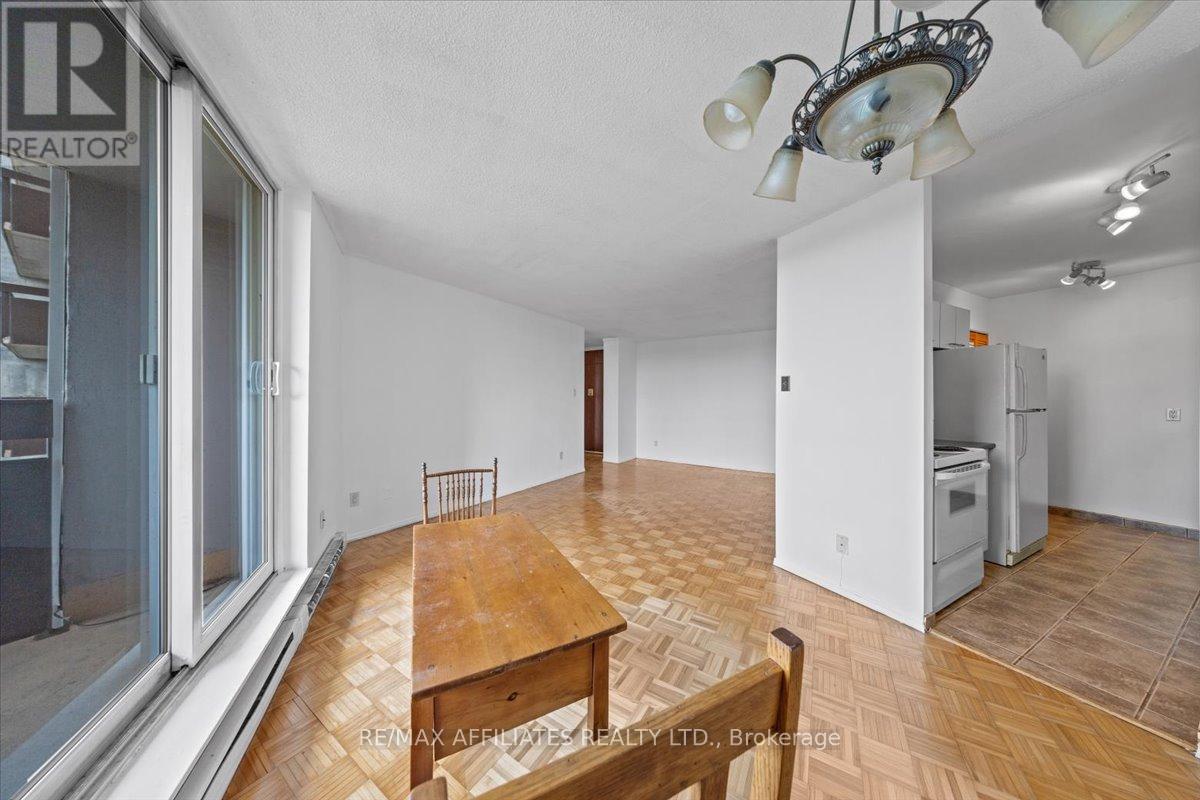 706 - 2000 Jasmine Crescent