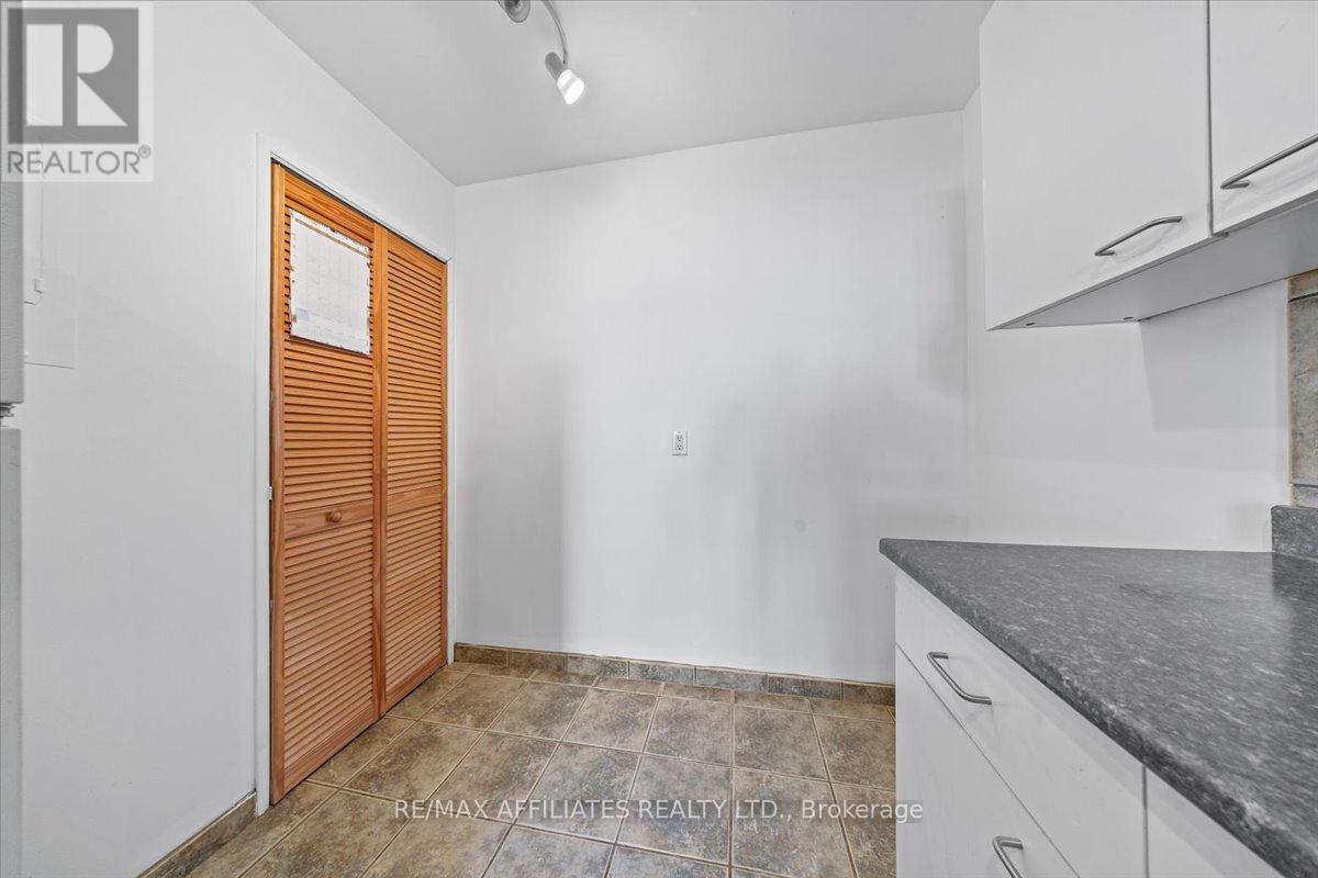 706 - 2000 Jasmine Crescent
