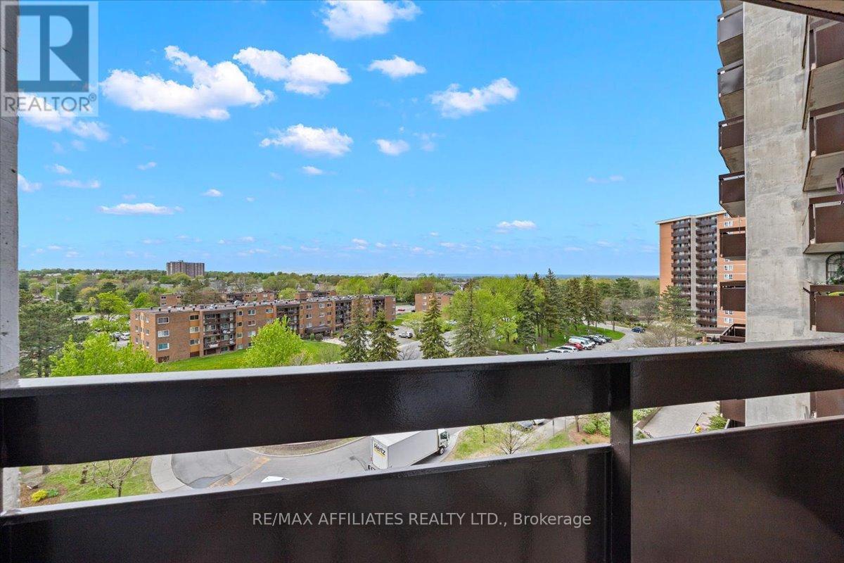 706 - 2000 Jasmine Crescent