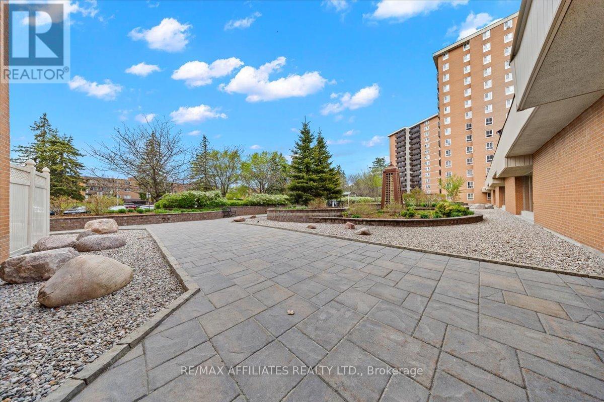 706 - 2000 Jasmine Crescent