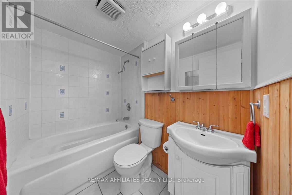 706 - 2000 Jasmine Crescent
