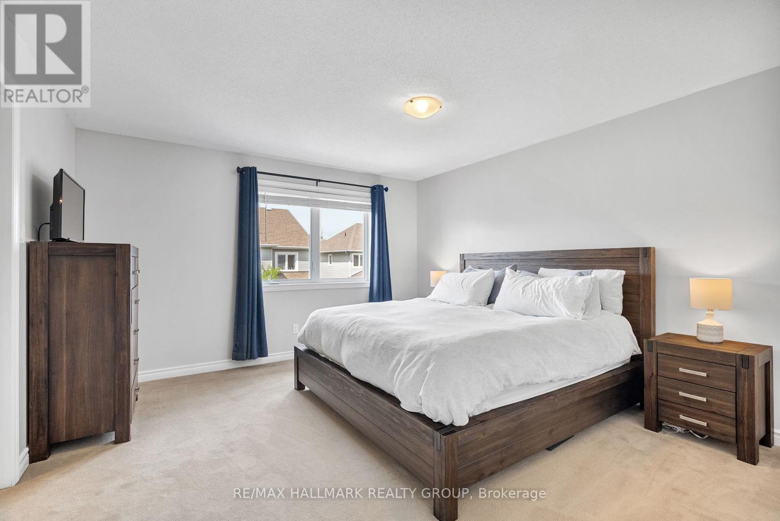 297 Mojave Crescent