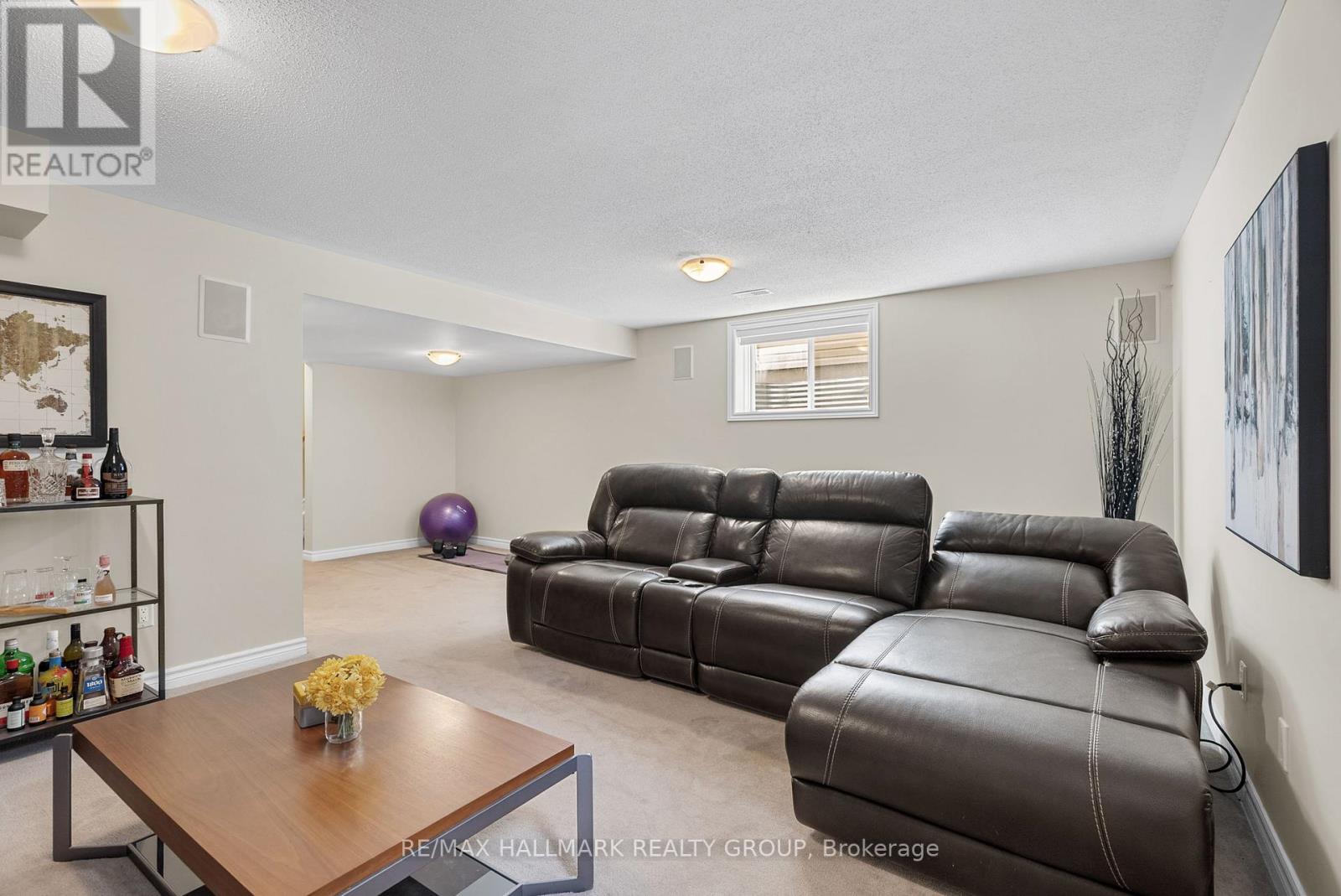 297 Mojave Crescent