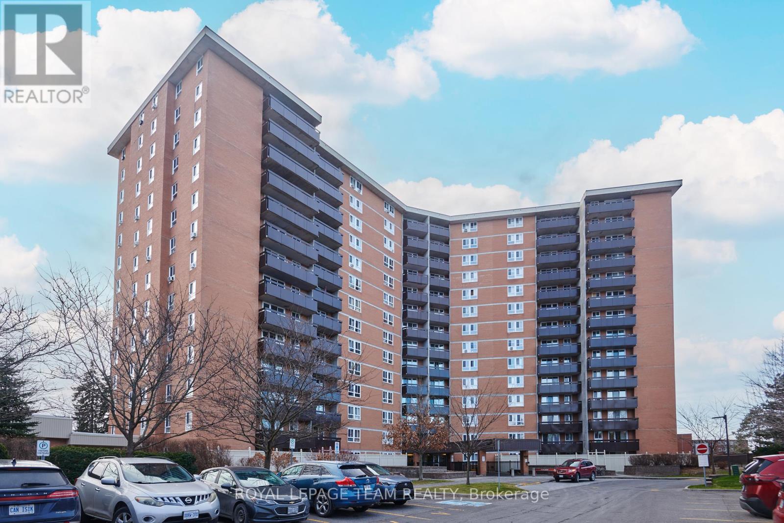 811 - 2000 Jasmine Crescent