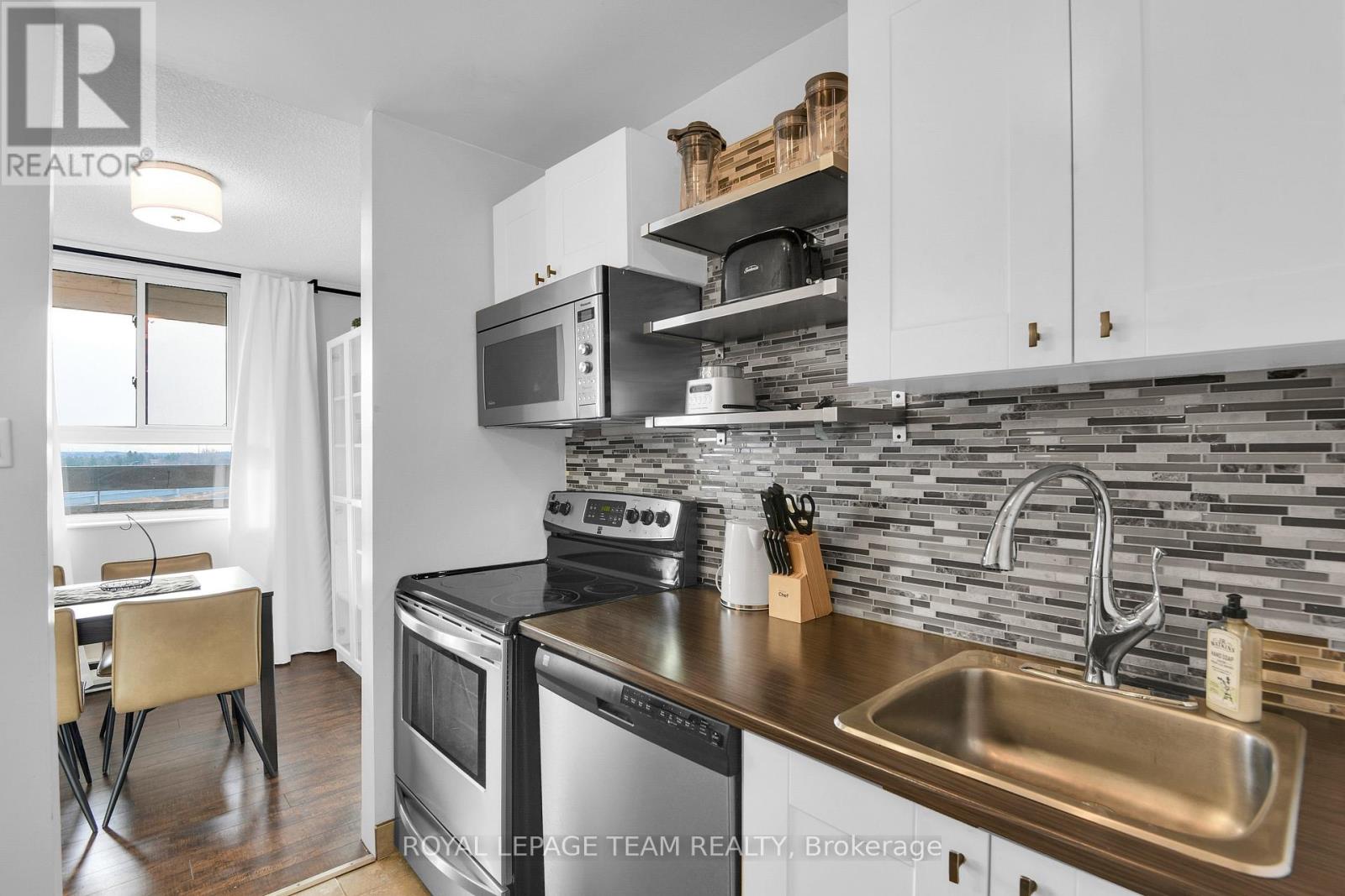 811 - 2000 Jasmine Crescent