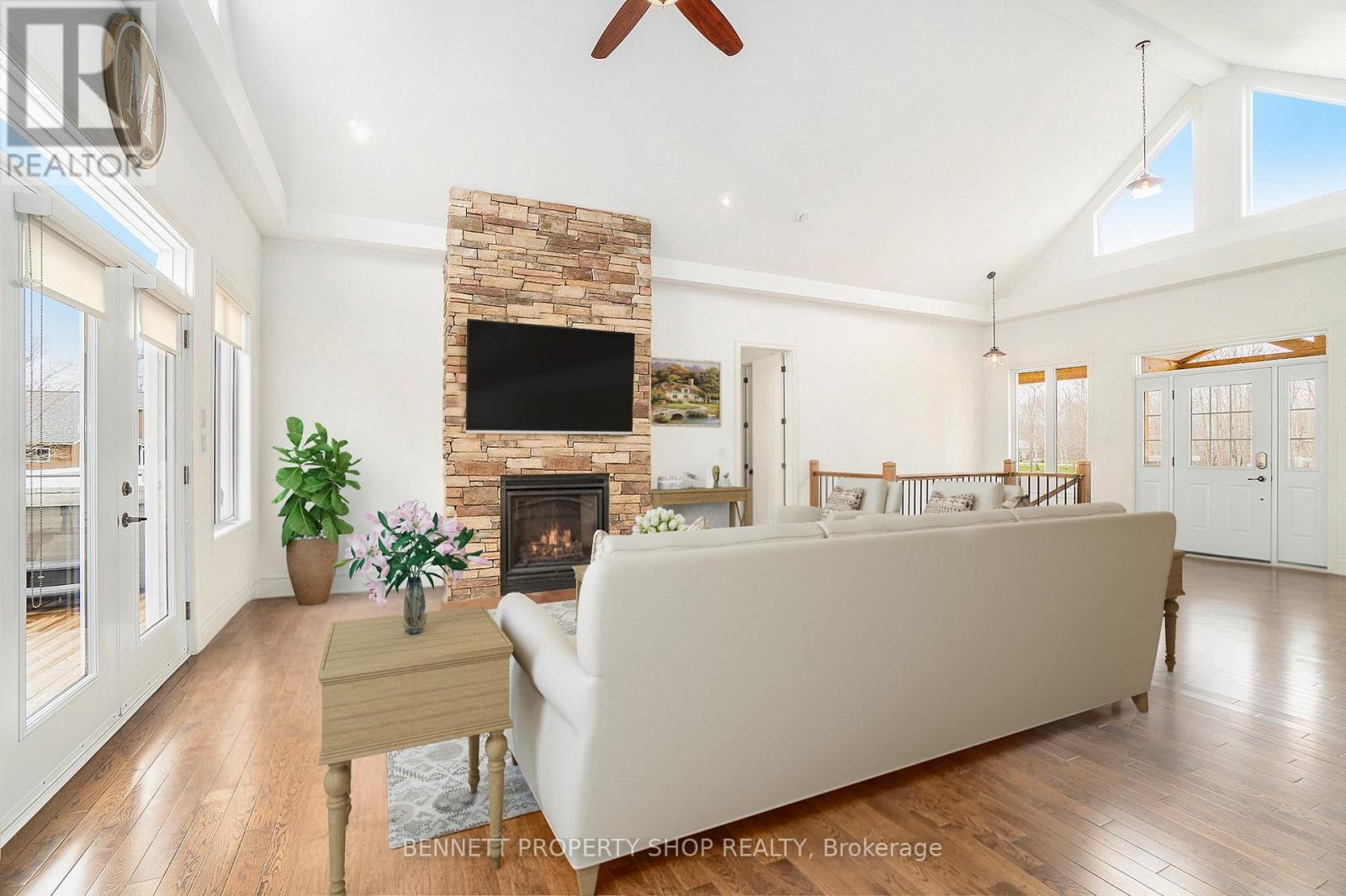 638 West Point Drive