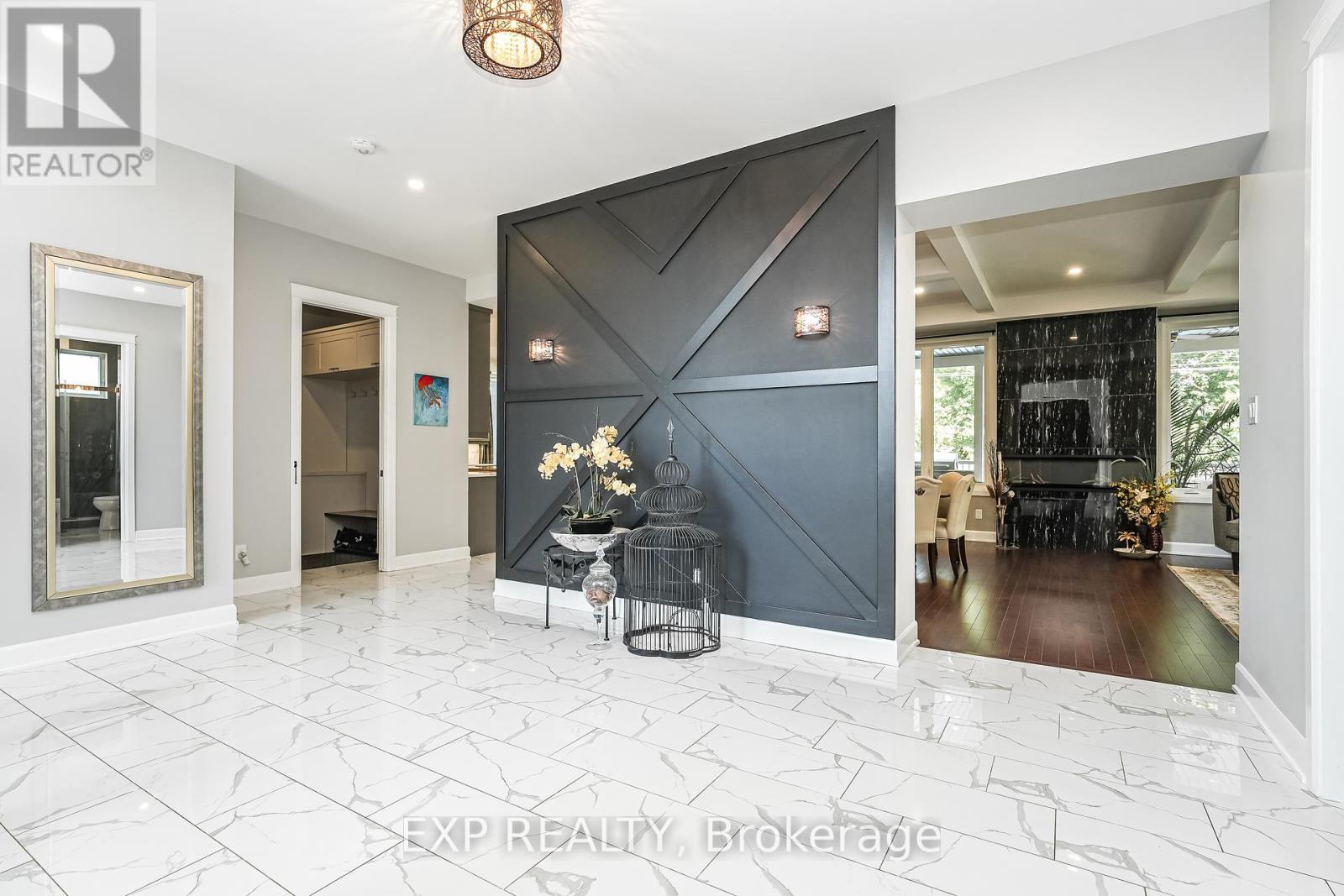 7 Phillip Drive